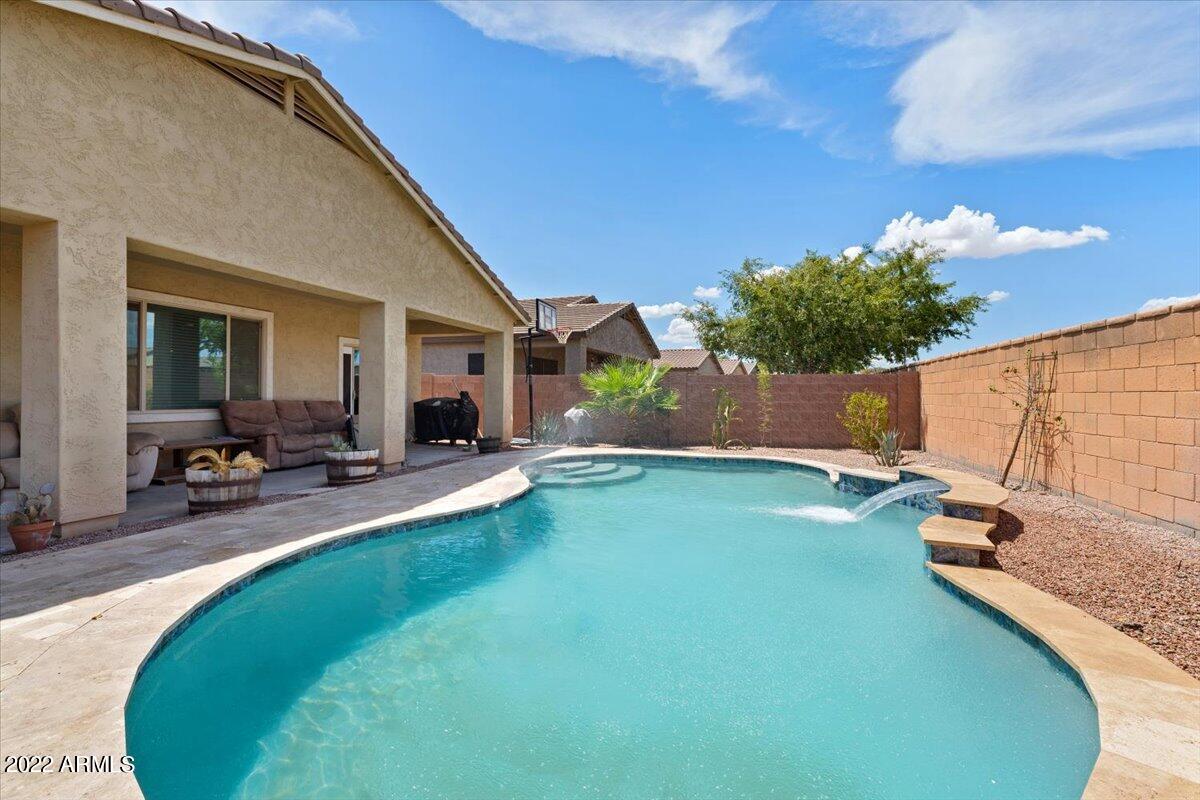 40922 W BEDFORD Drive