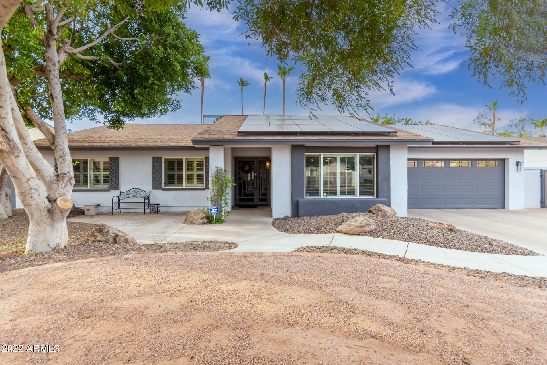 2710 E YUCCA Street