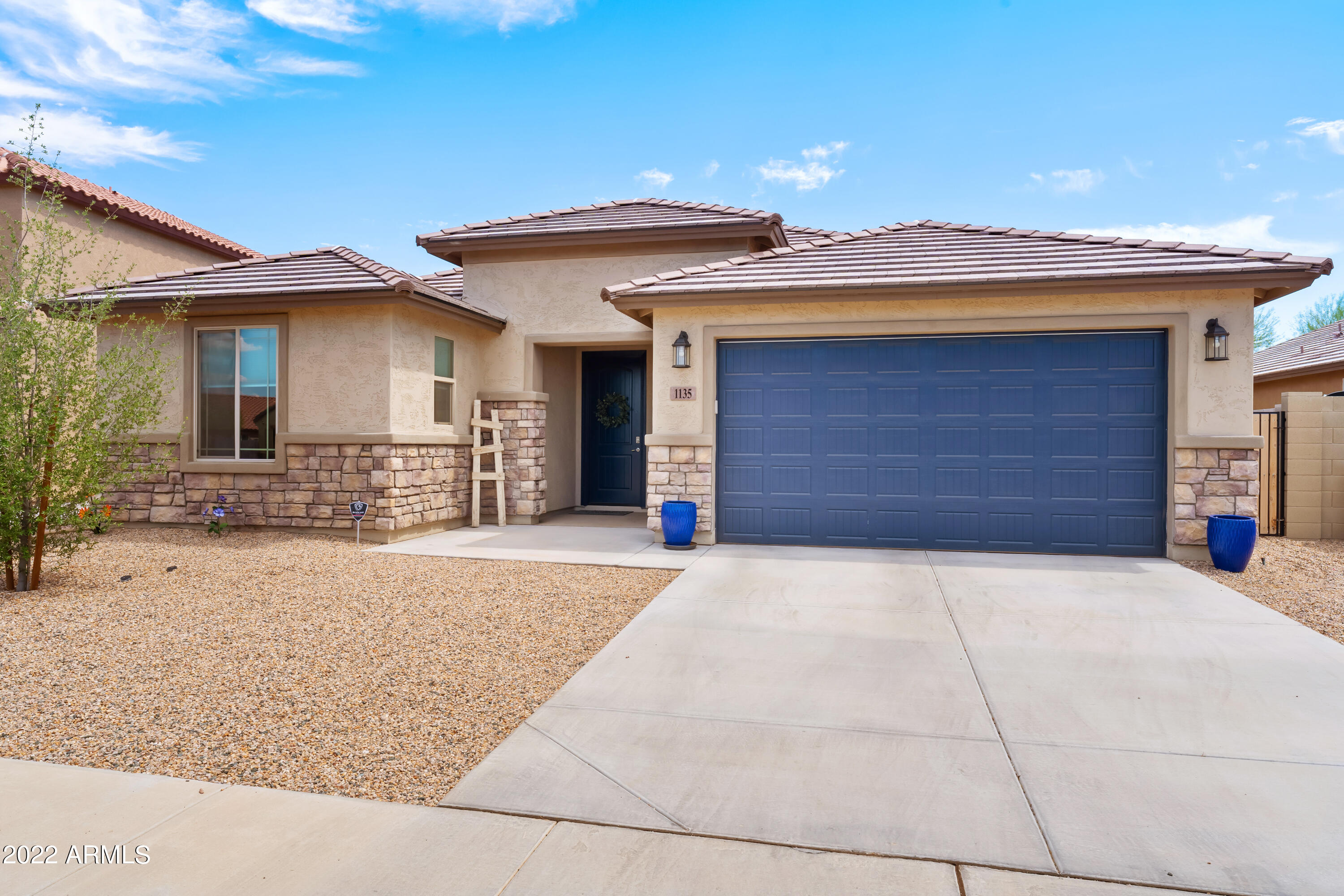 1135 E BARRUS Drive