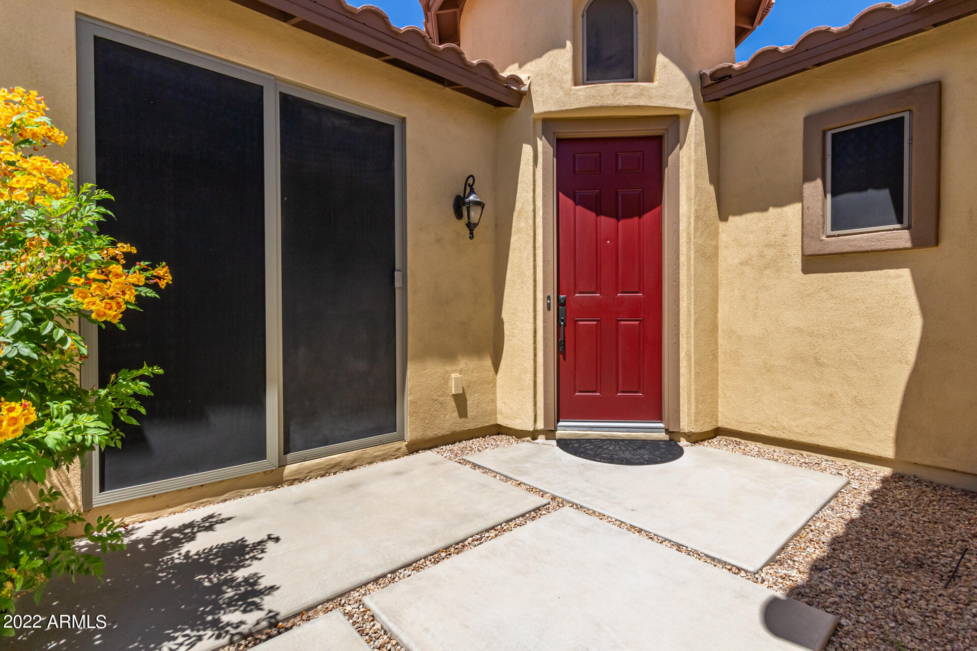 3972 E ZION Place