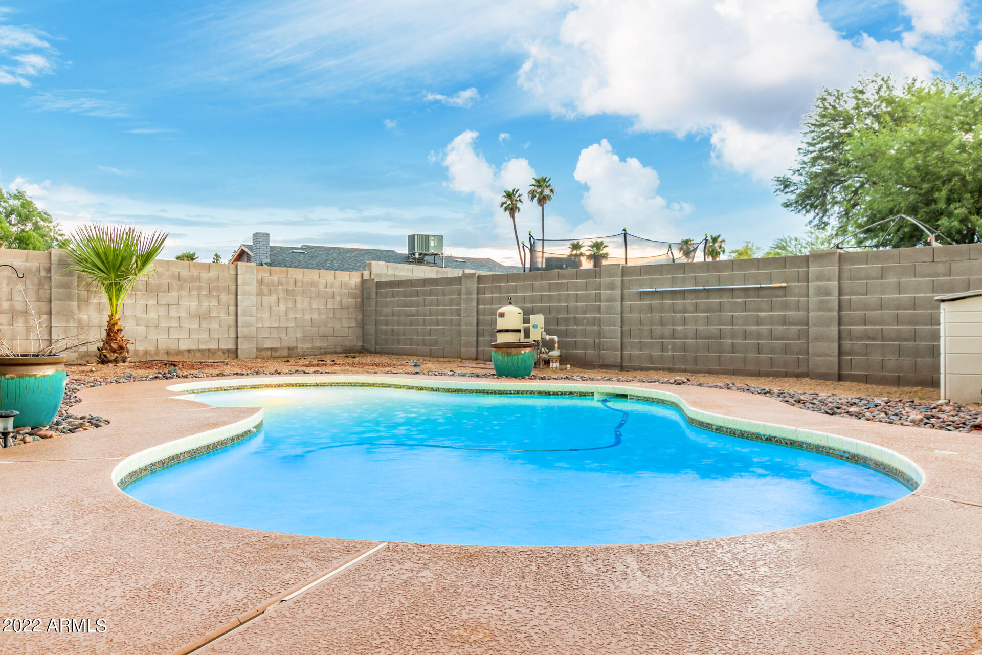 2101 W GARDEN Drive