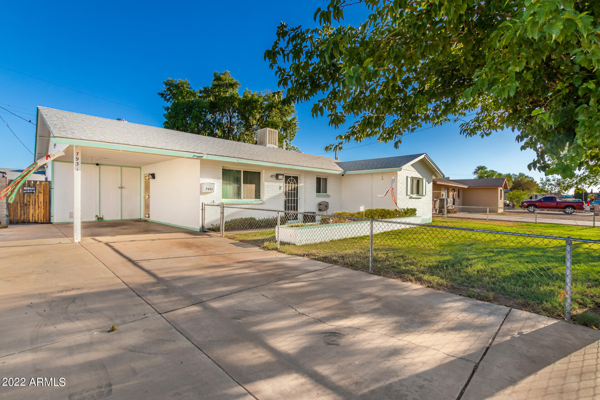 7931 W CATALINA Drive