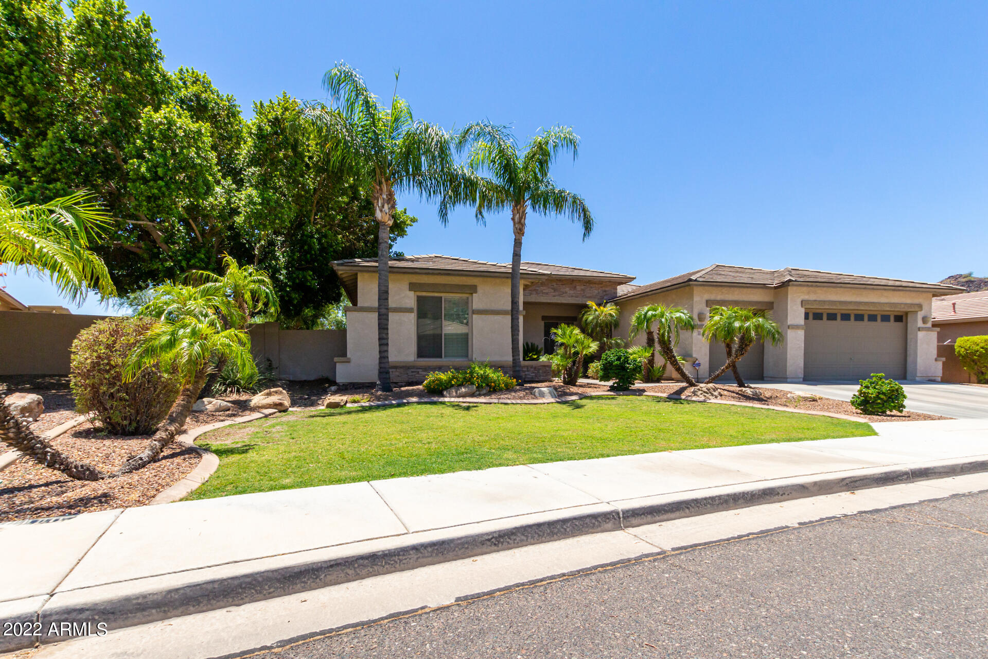 4545 W POKEBERRY Lane
