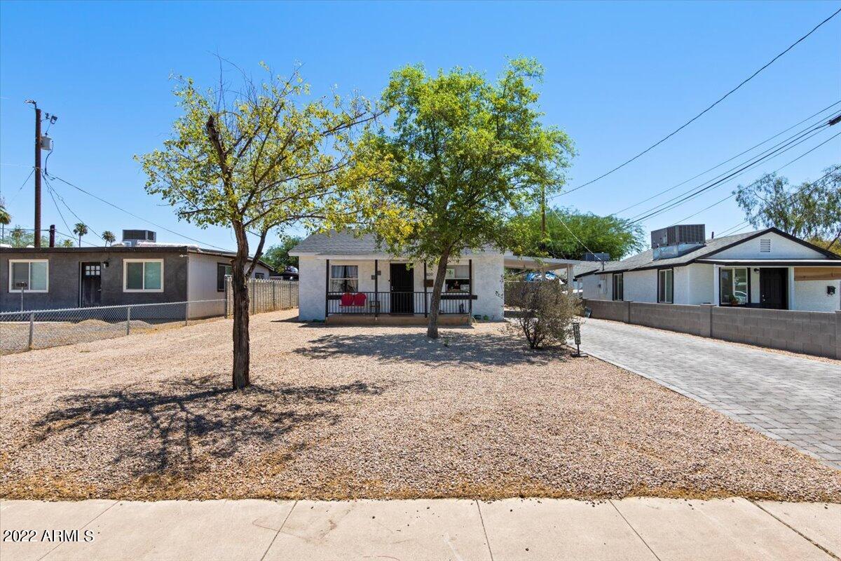 1809 N 25TH Place