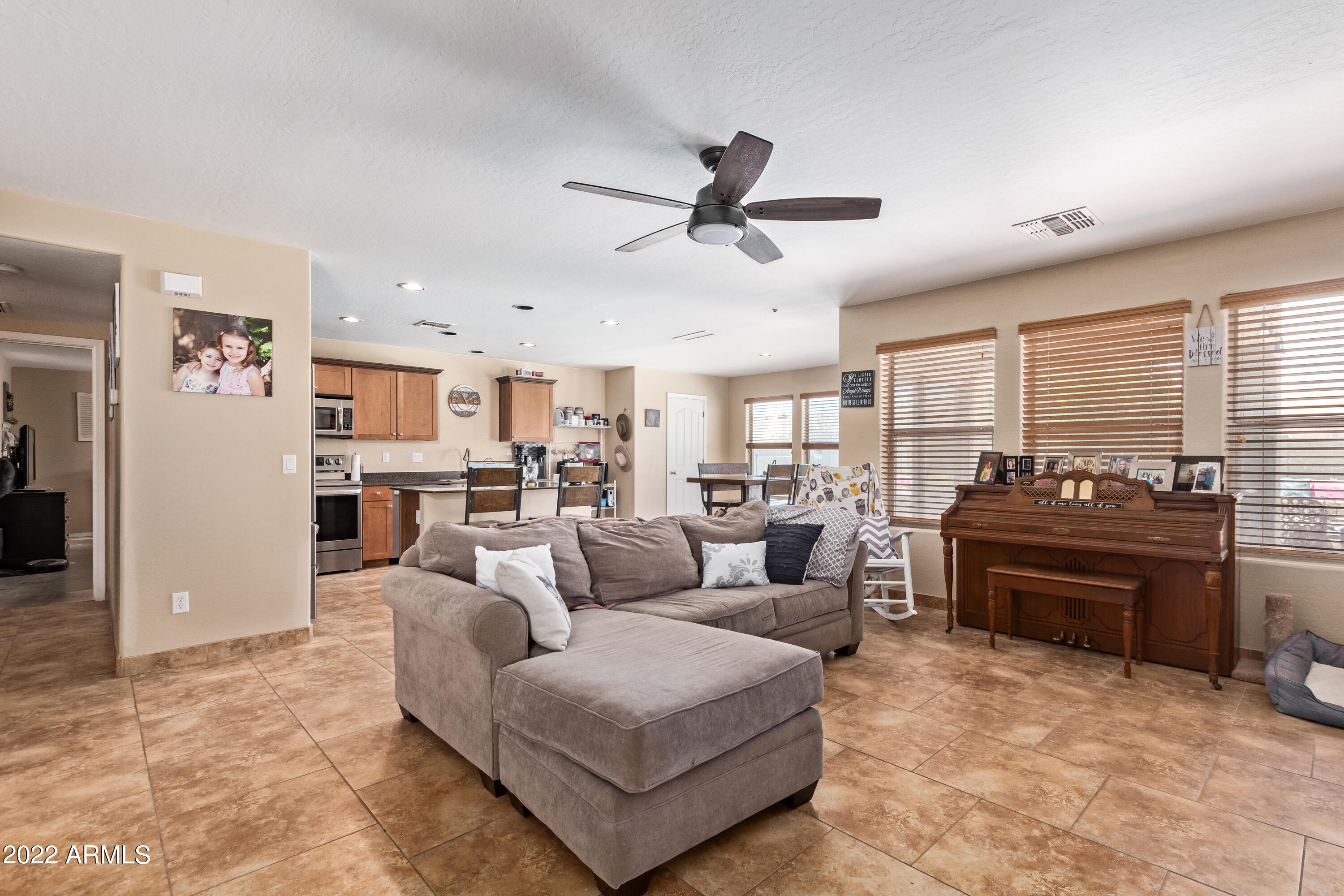 17814 N BELL POINTE Boulevard