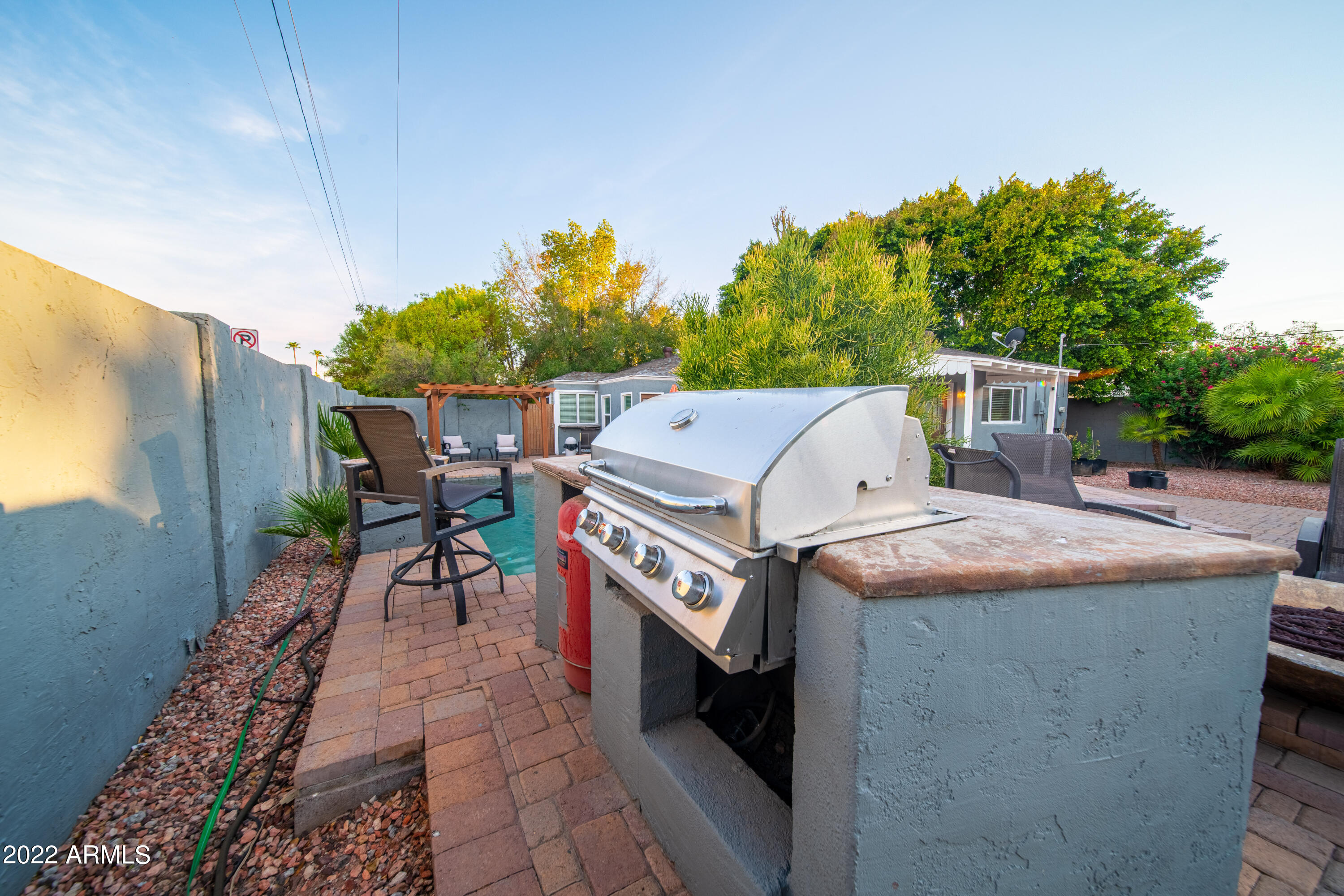 1456 E MULBERRY Street