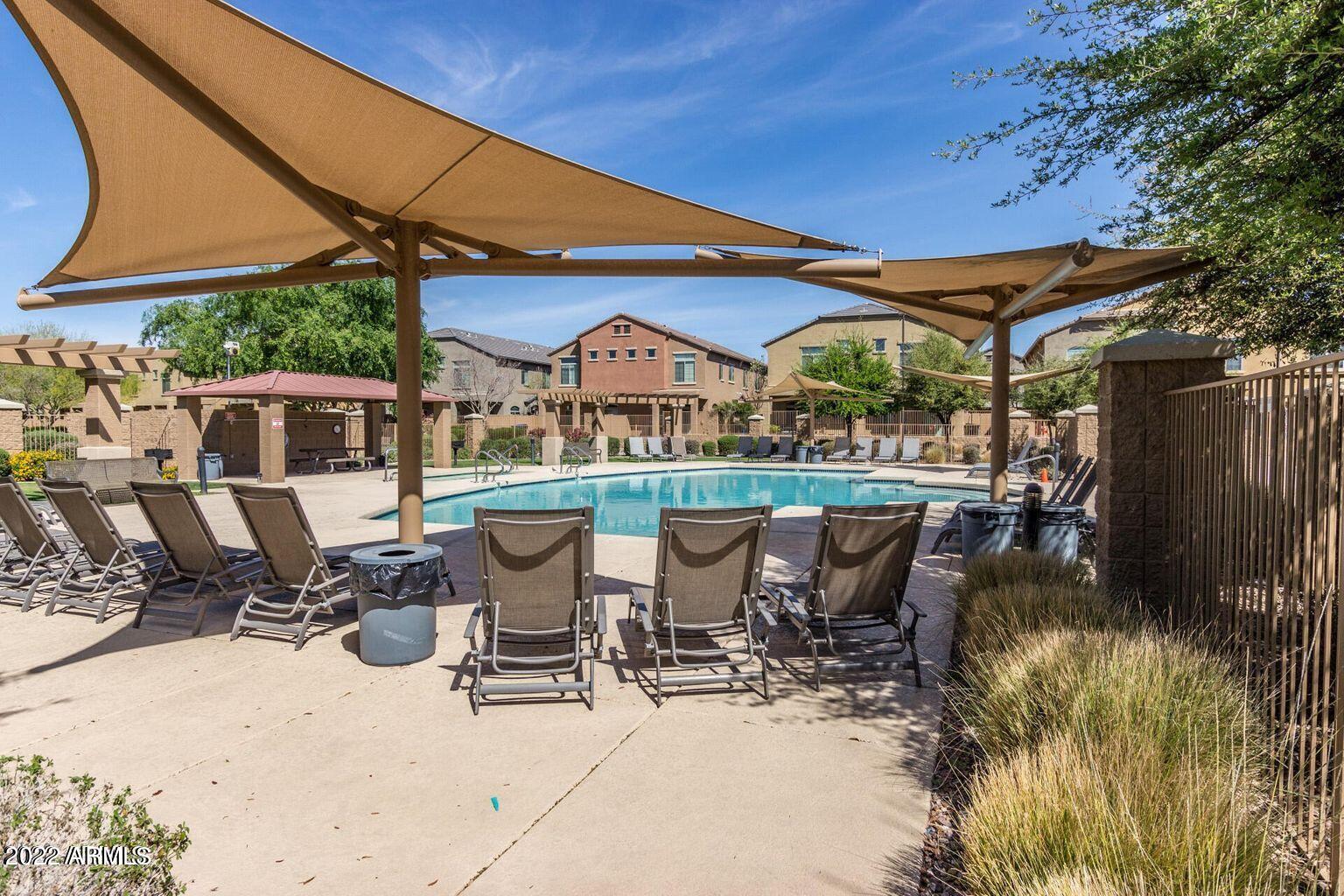 1350 S GREENFIELD Road Unit: 2083