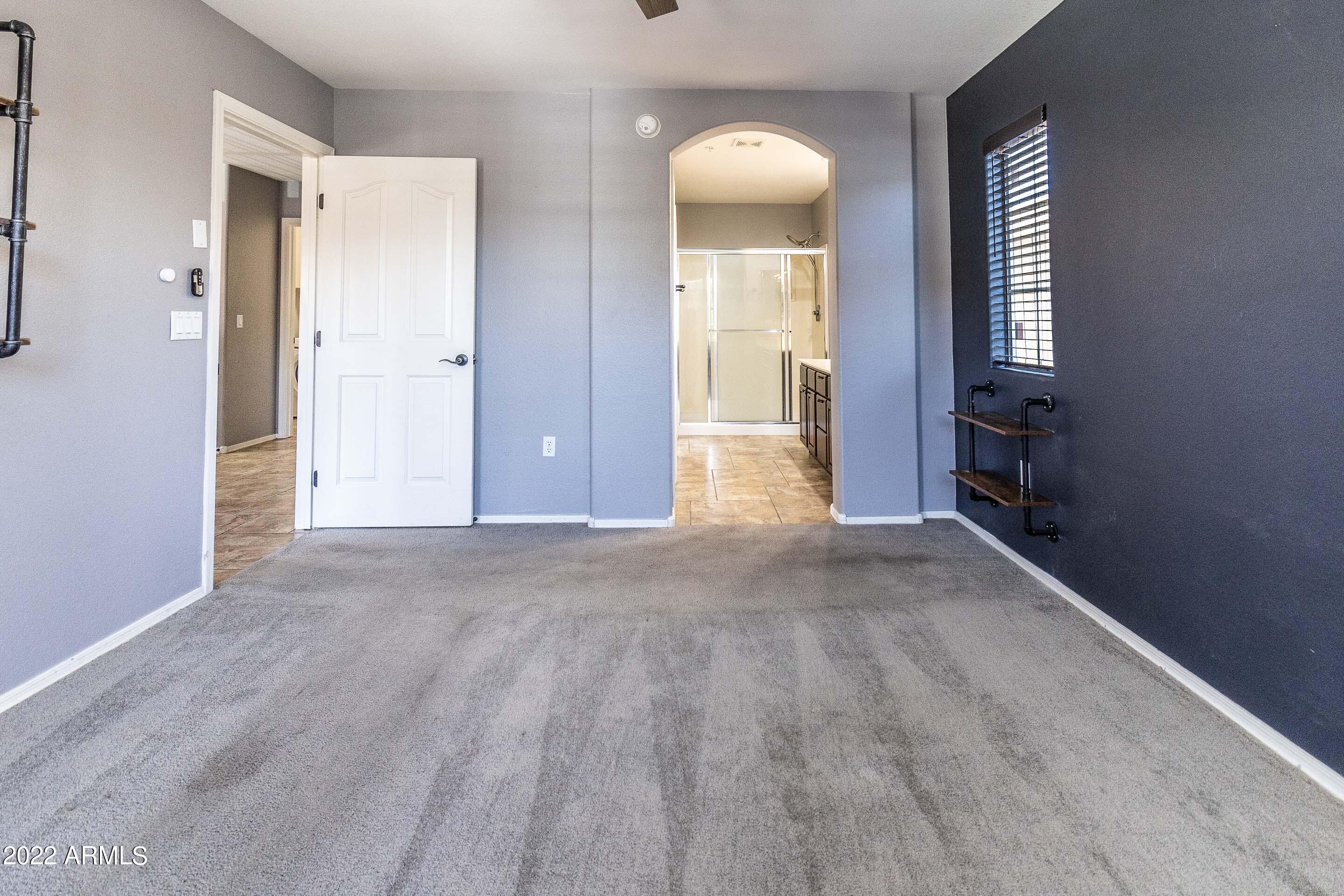 1350 S GREENFIELD Road Unit: 2083