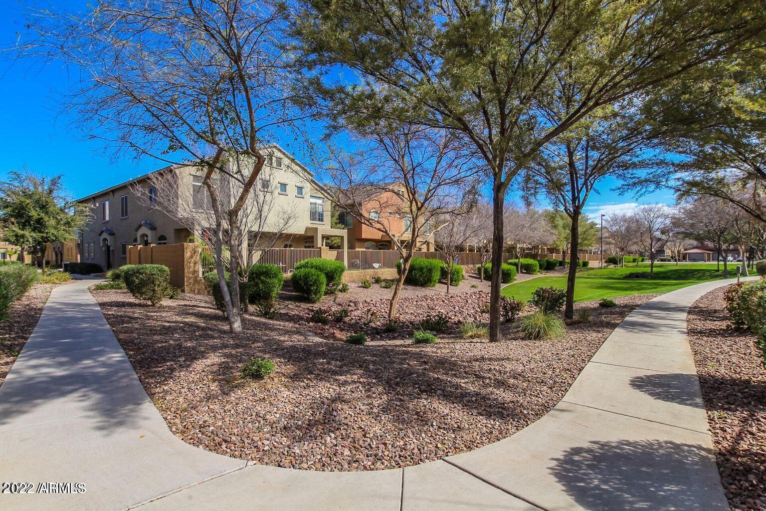 1350 S GREENFIELD Road Unit: 2083