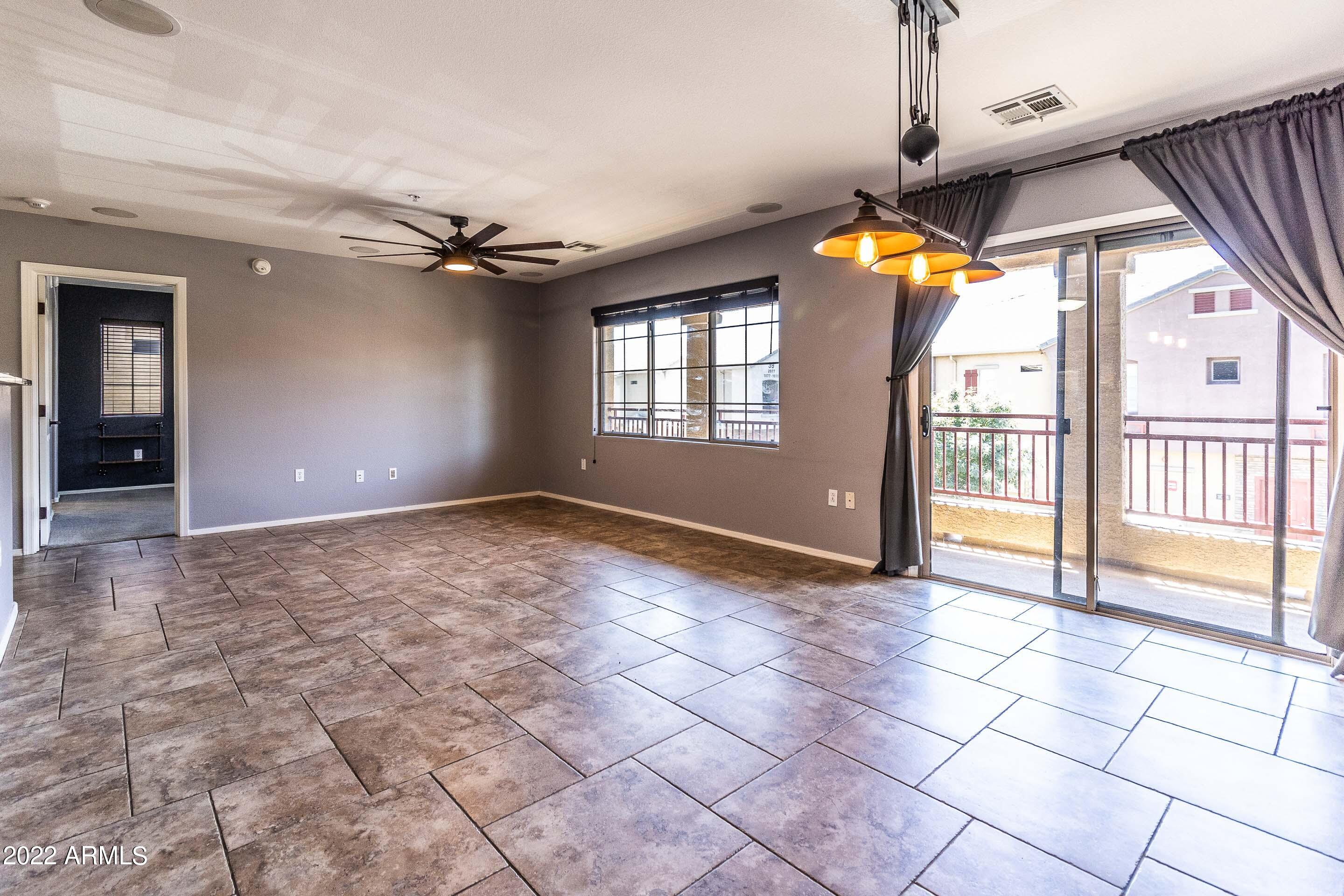 1350 S GREENFIELD Road Unit: 2083