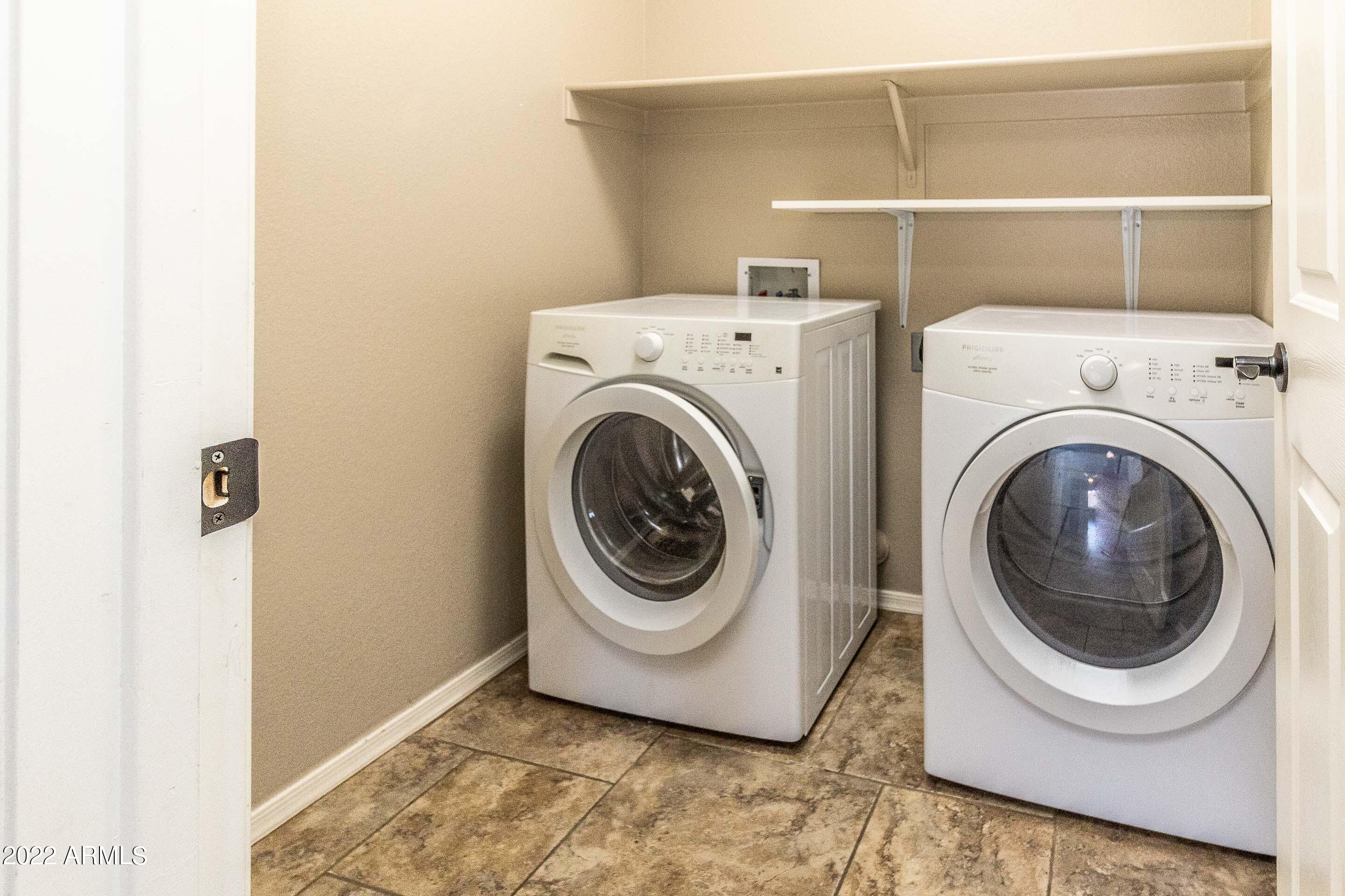 1350 S GREENFIELD Road Unit: 2083