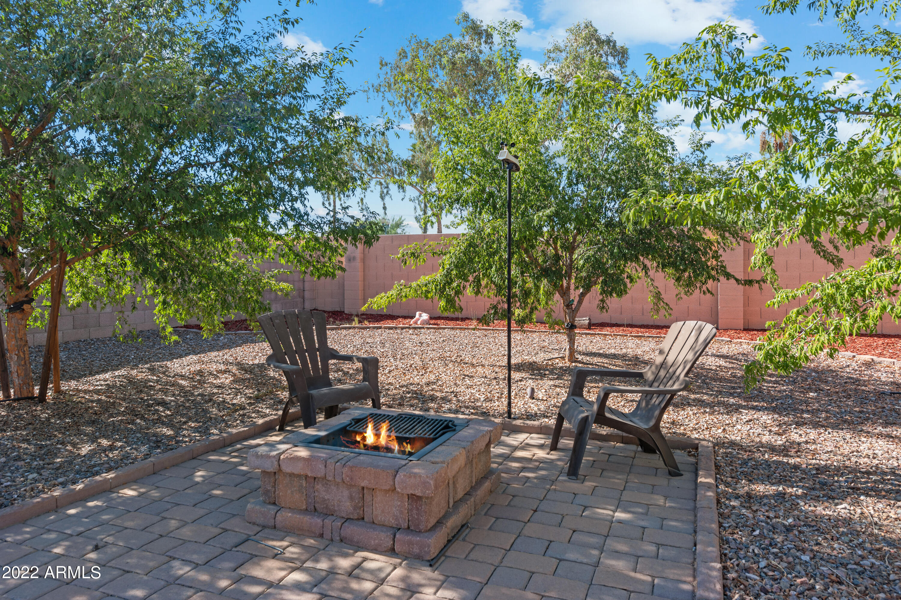 15716 W SMOKEY Drive
