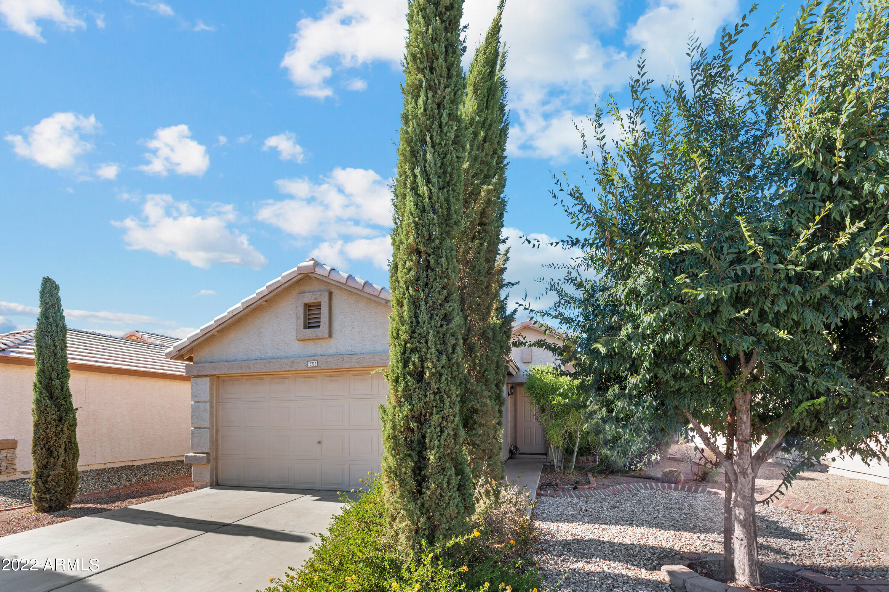 15716 W SMOKEY Drive
