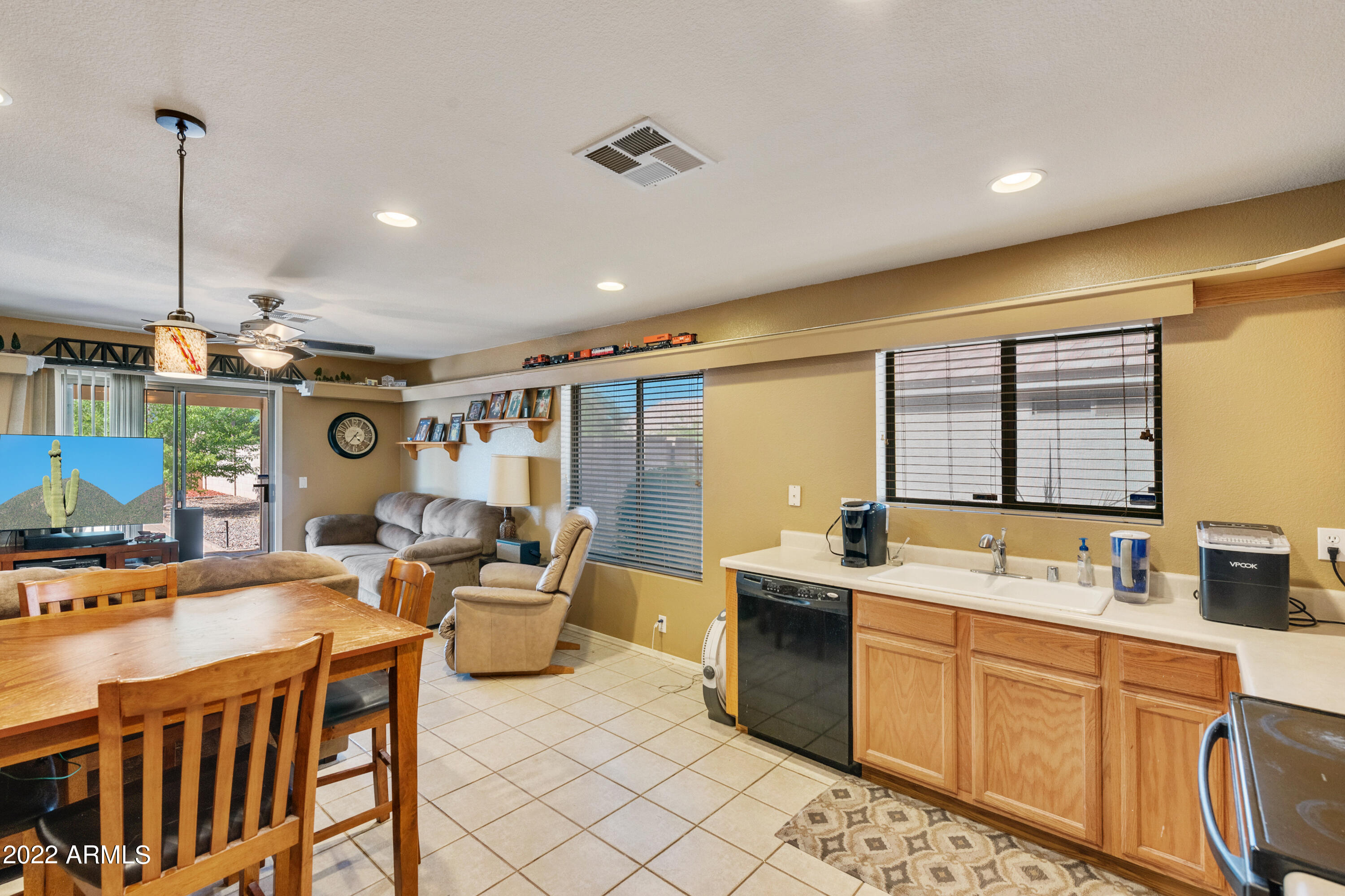 15716 W SMOKEY Drive