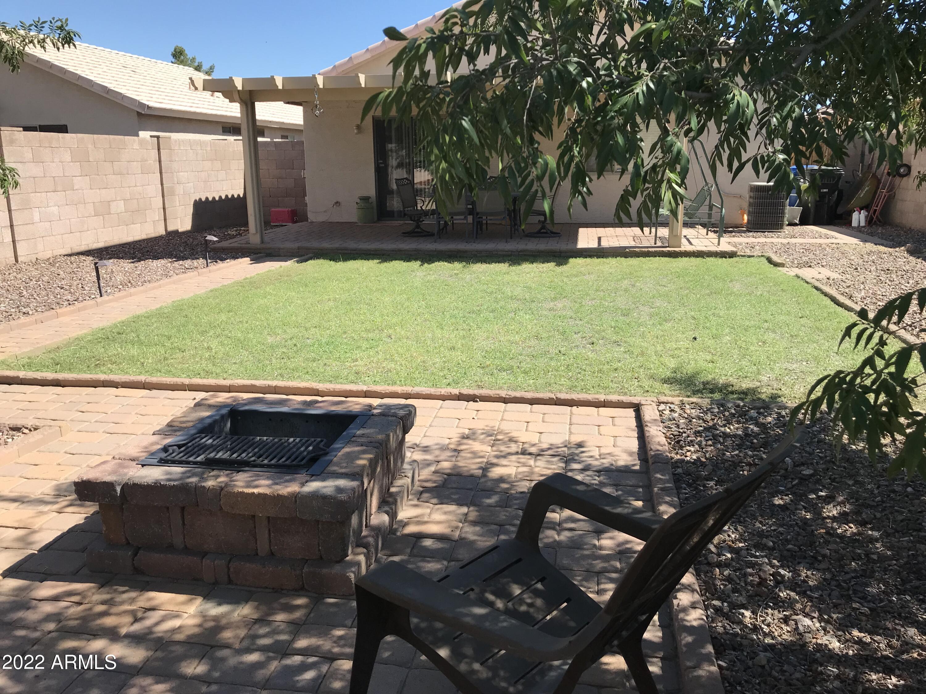 15716 W SMOKEY Drive