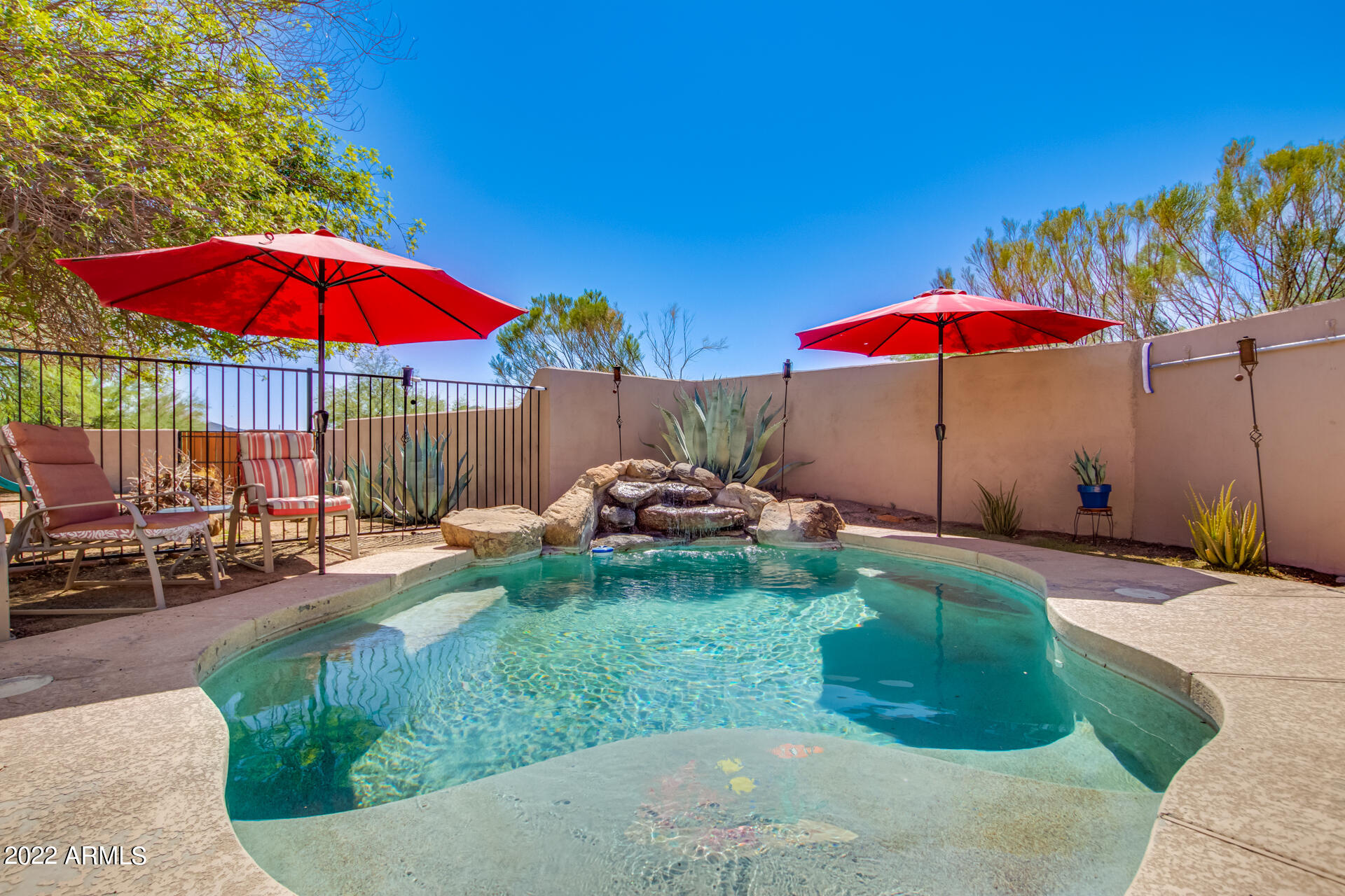 2215 W ESTRELLA Road