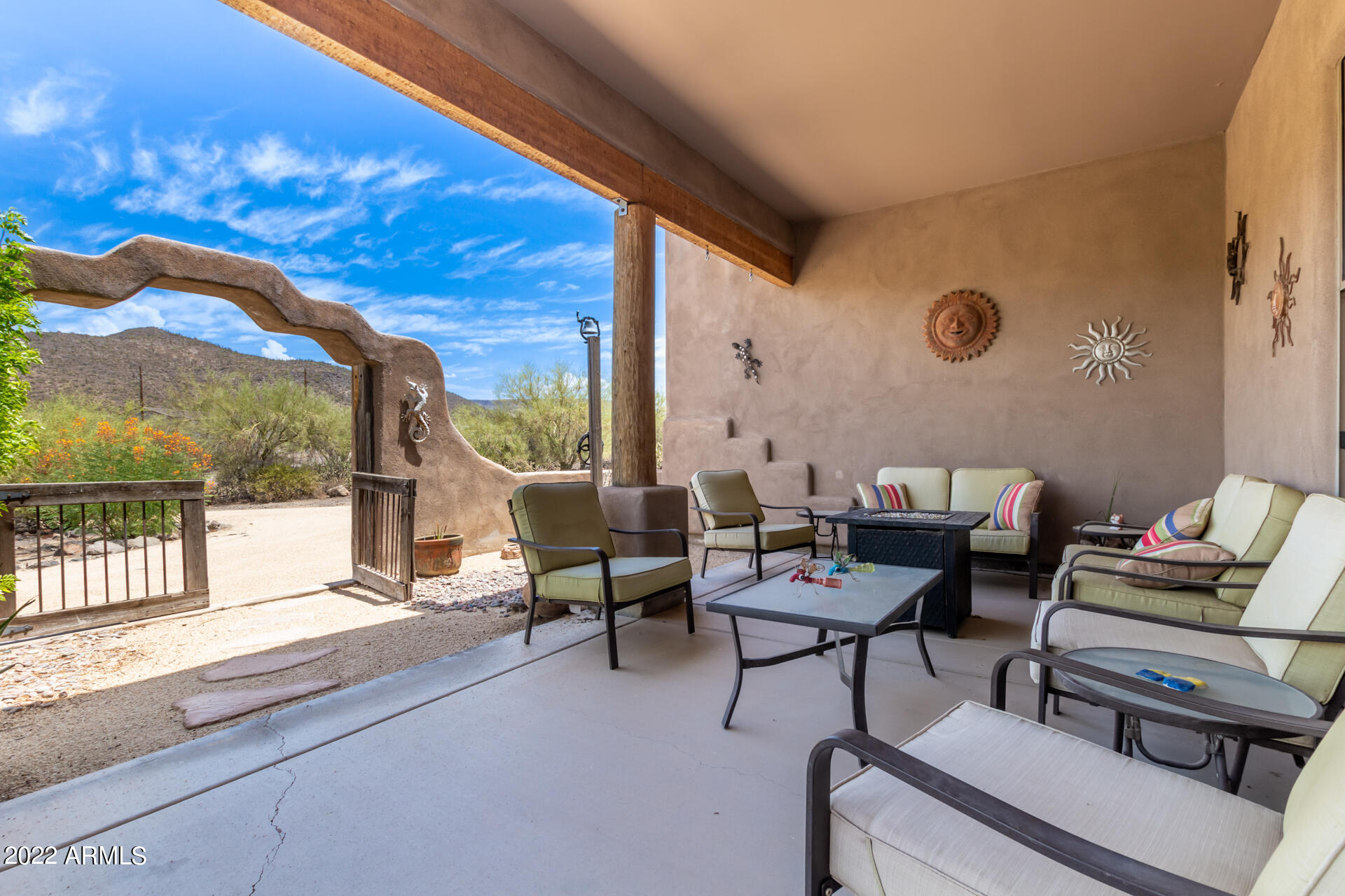 2215 W ESTRELLA Road