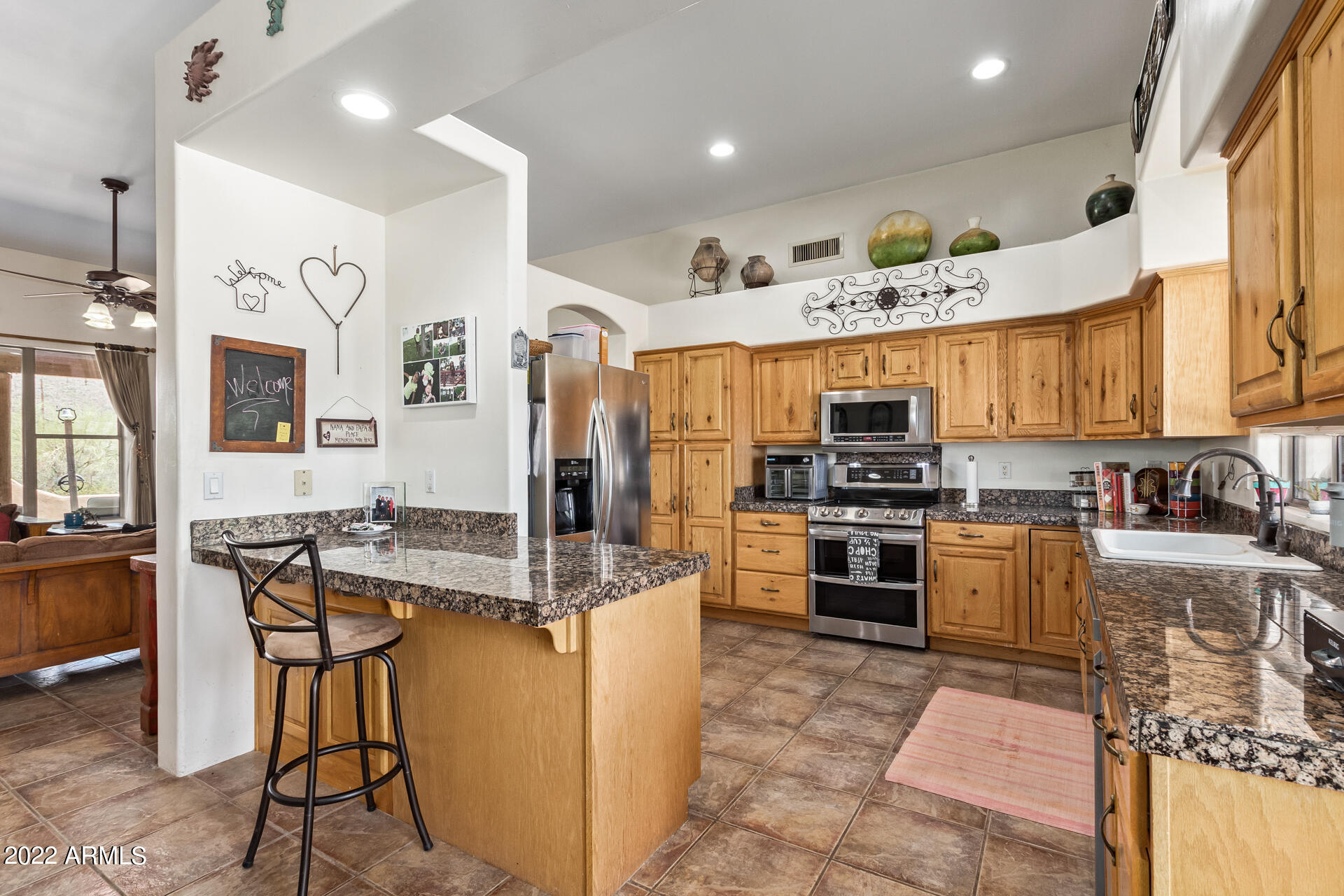 2215 W ESTRELLA Road