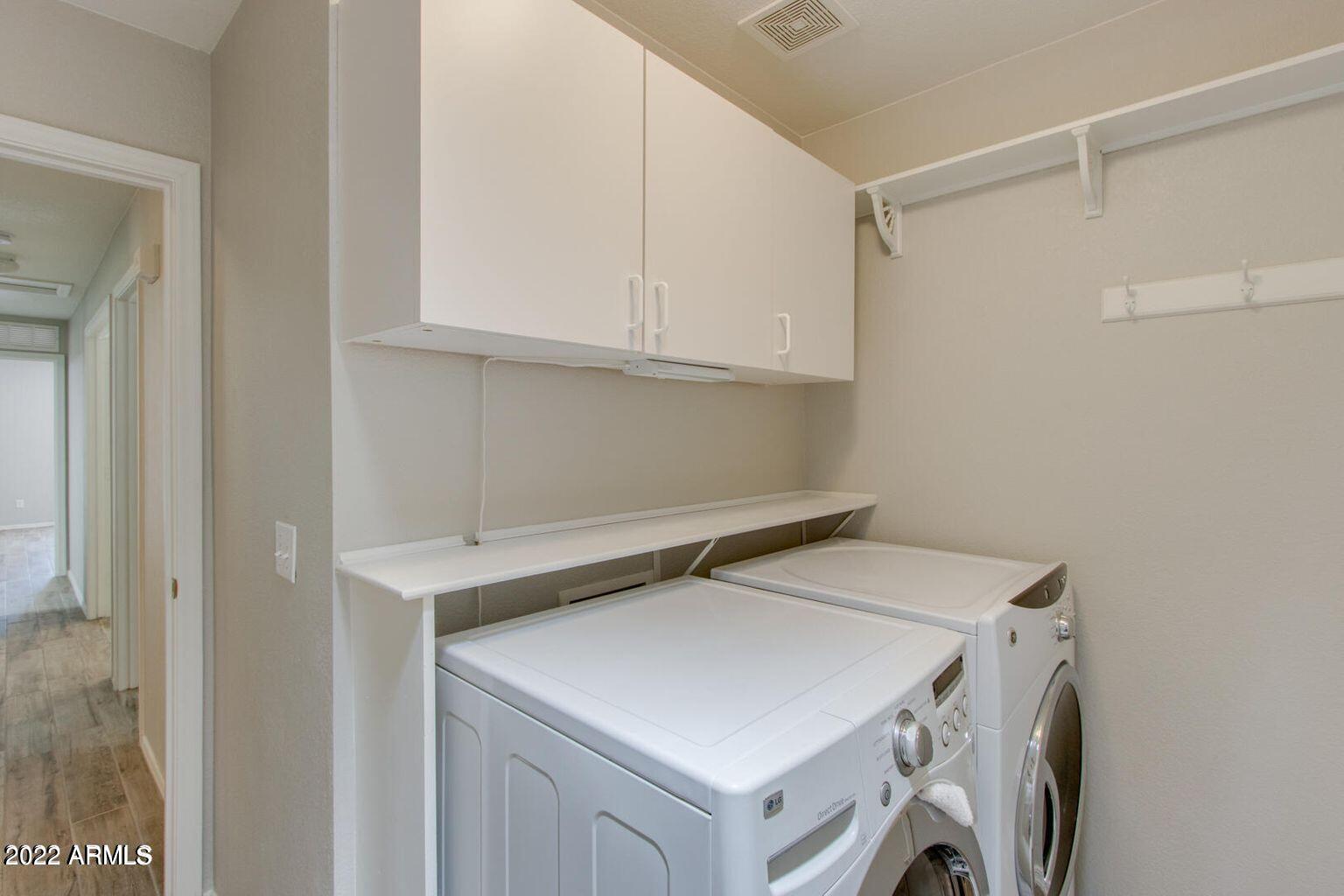 639 W KINGMAN Loop