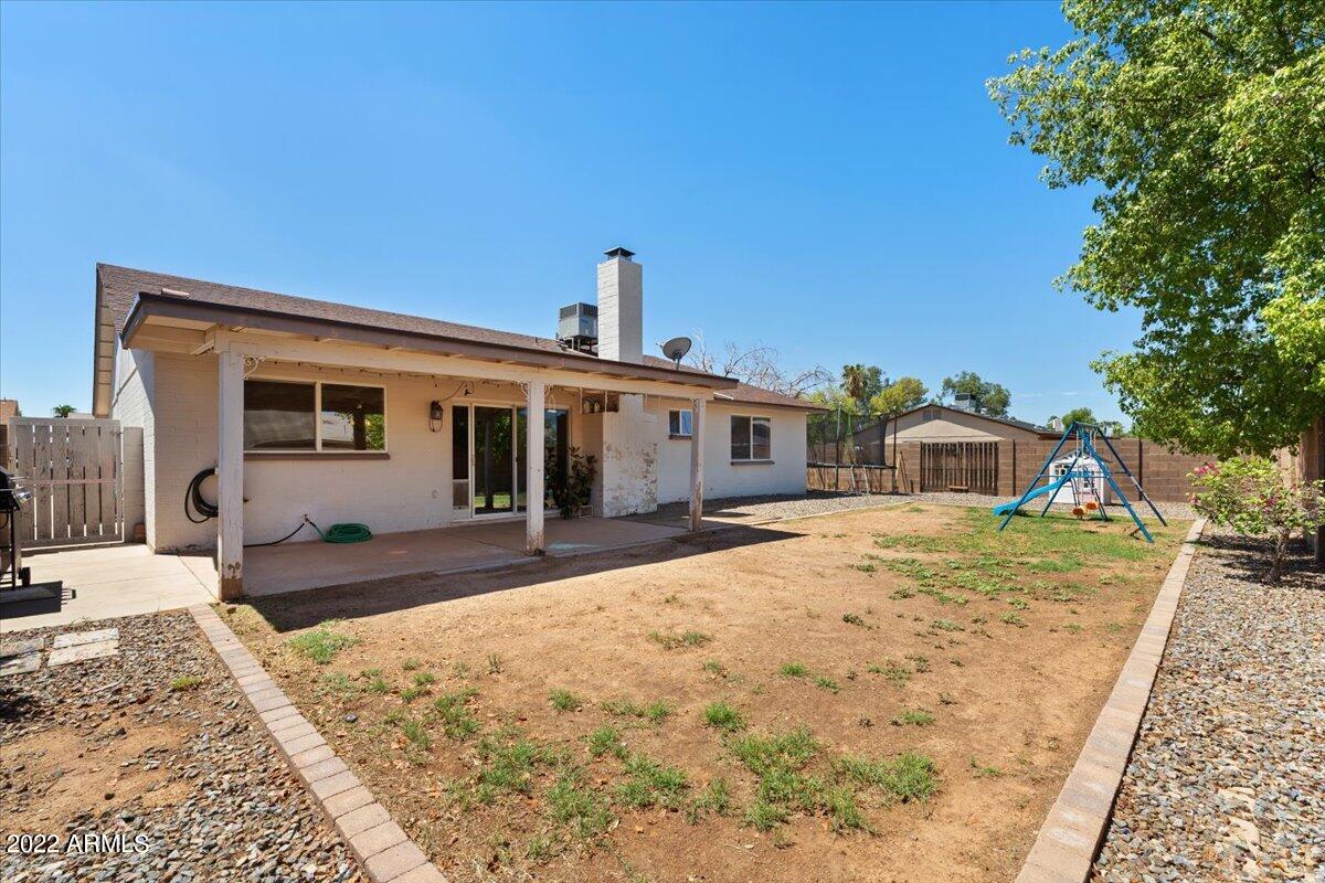 2204 E HARMONY Avenue