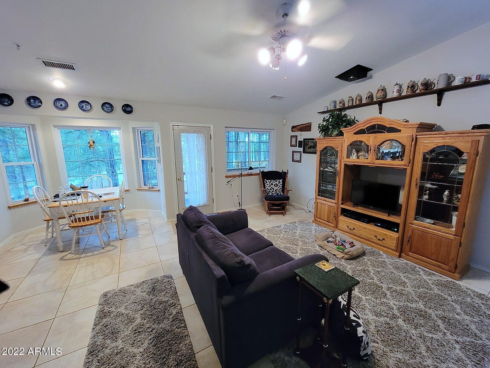 3950 E KOKOPELLI Lane