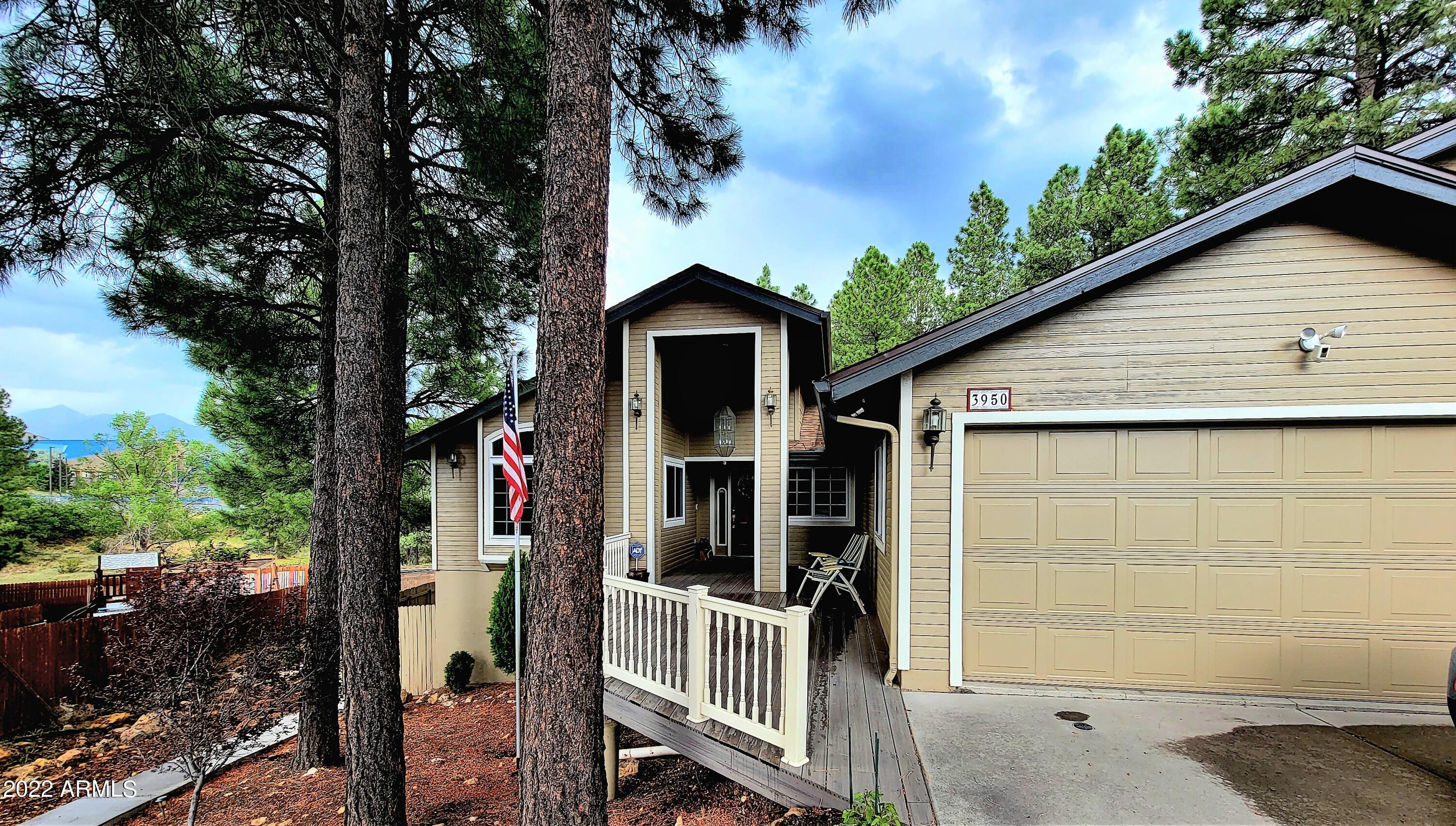 3950 E KOKOPELLI Lane