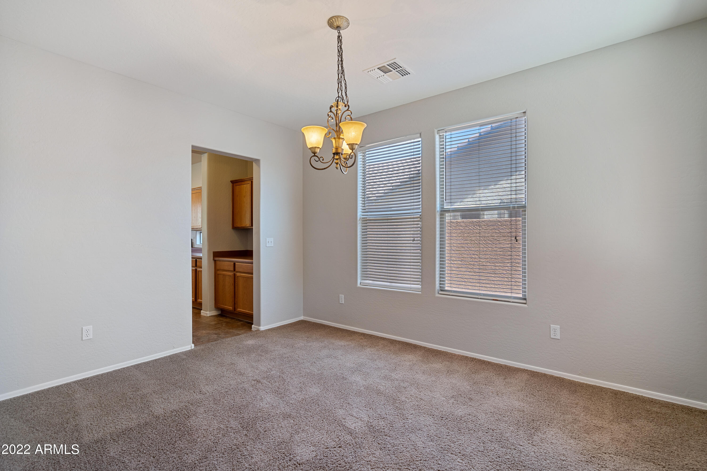 6886 S EMERALD Place
