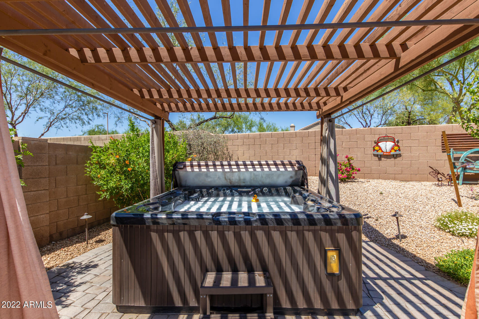 4034 E ROBIN Lane