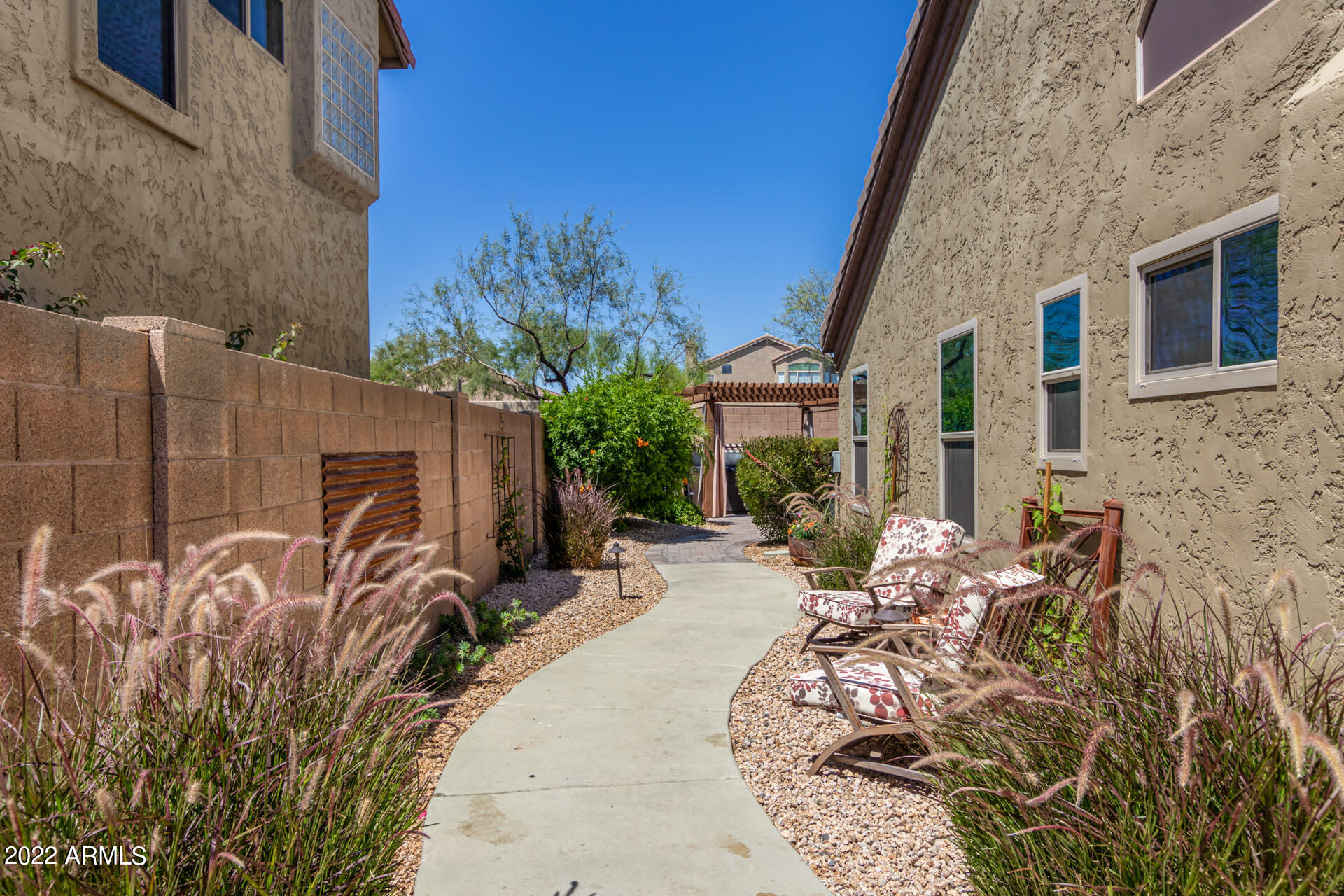4034 E ROBIN Lane