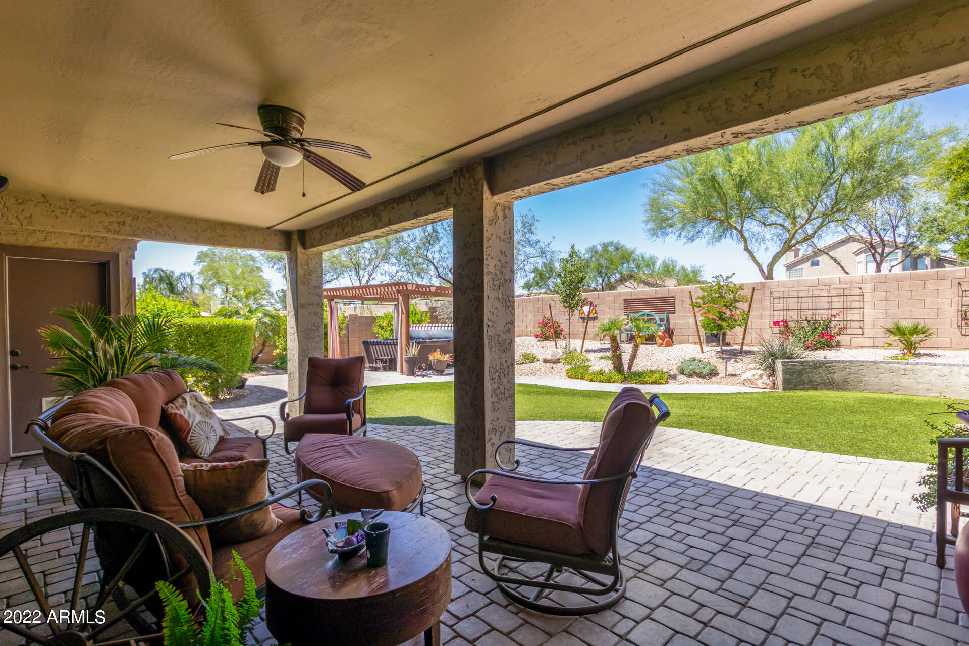 4034 E ROBIN Lane