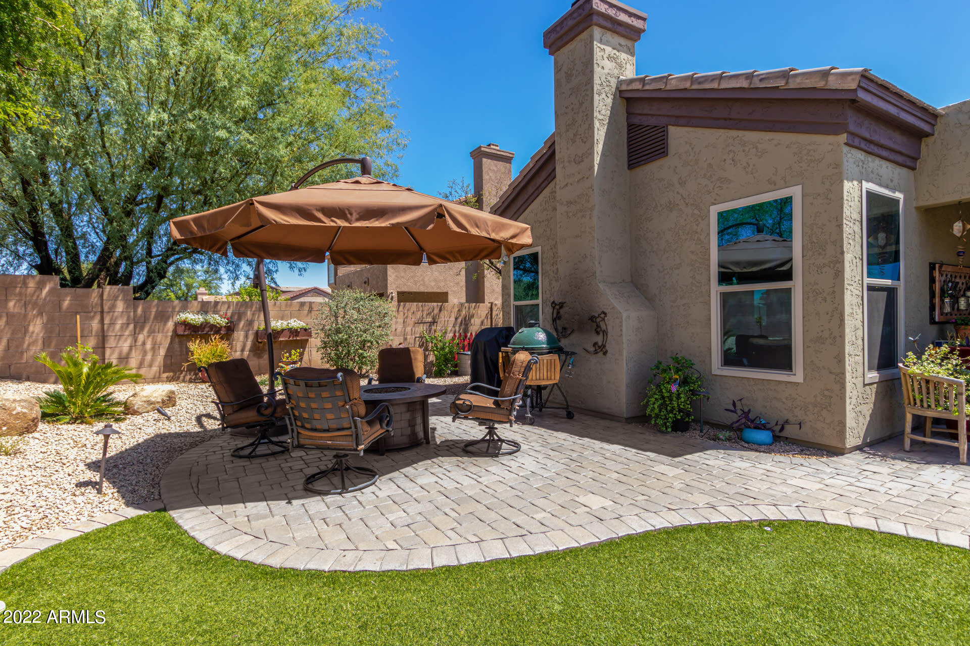 4034 E ROBIN Lane