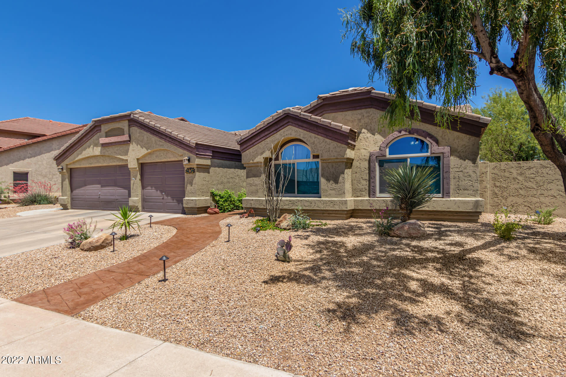 4034 E ROBIN Lane