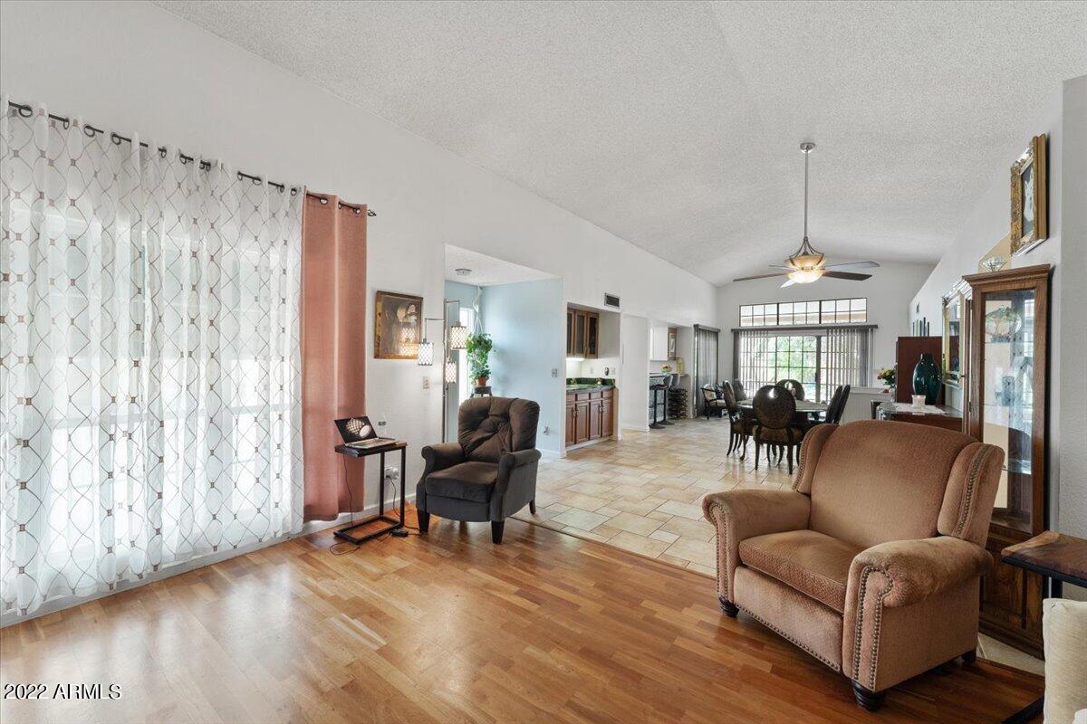 1324 N Lesueur --