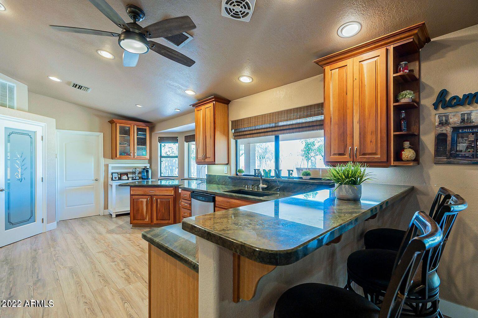 5032 W SAGUARO PARK Lane