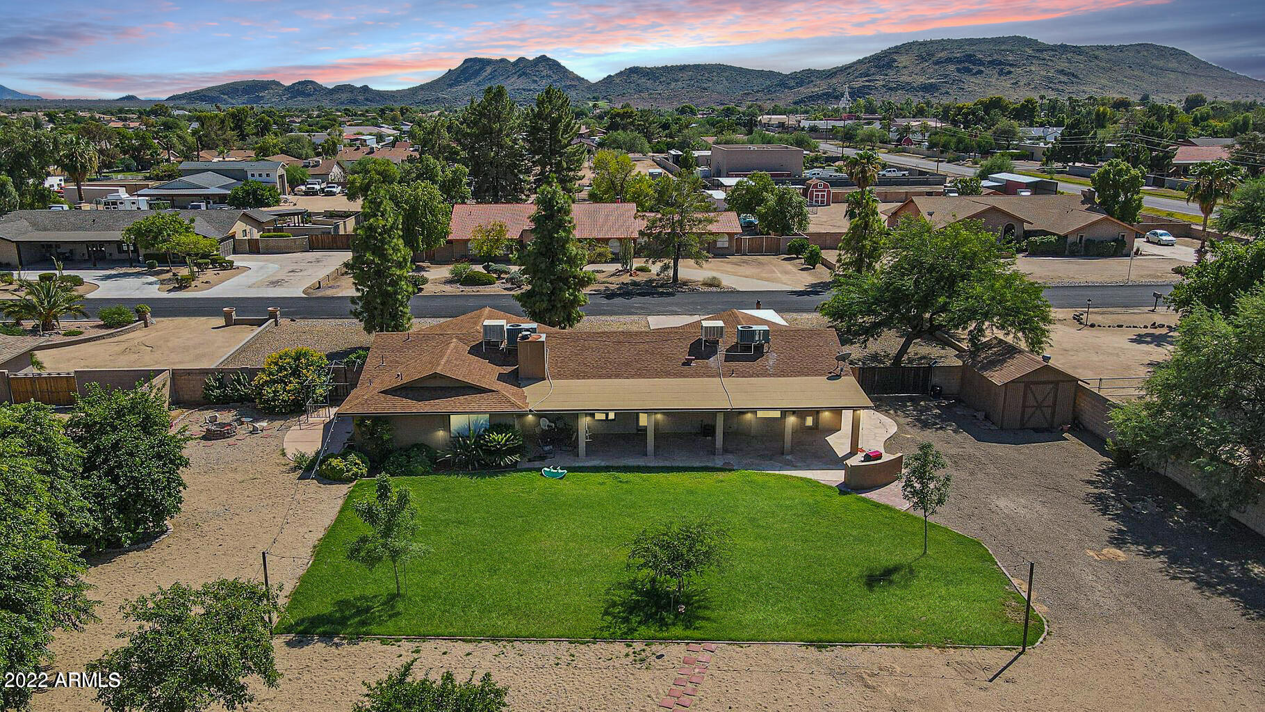 5032 W SAGUARO PARK Lane