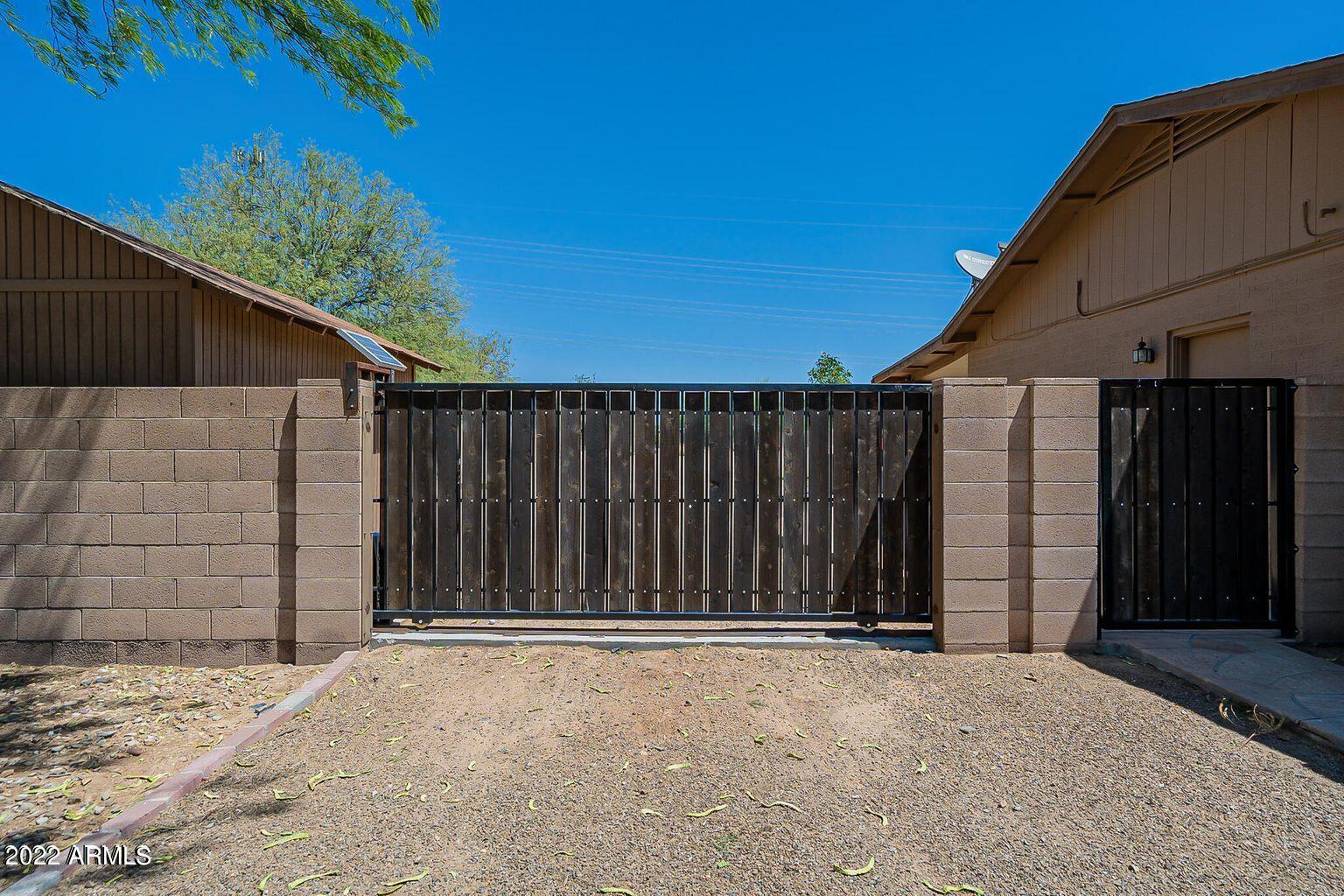 5032 W SAGUARO PARK Lane