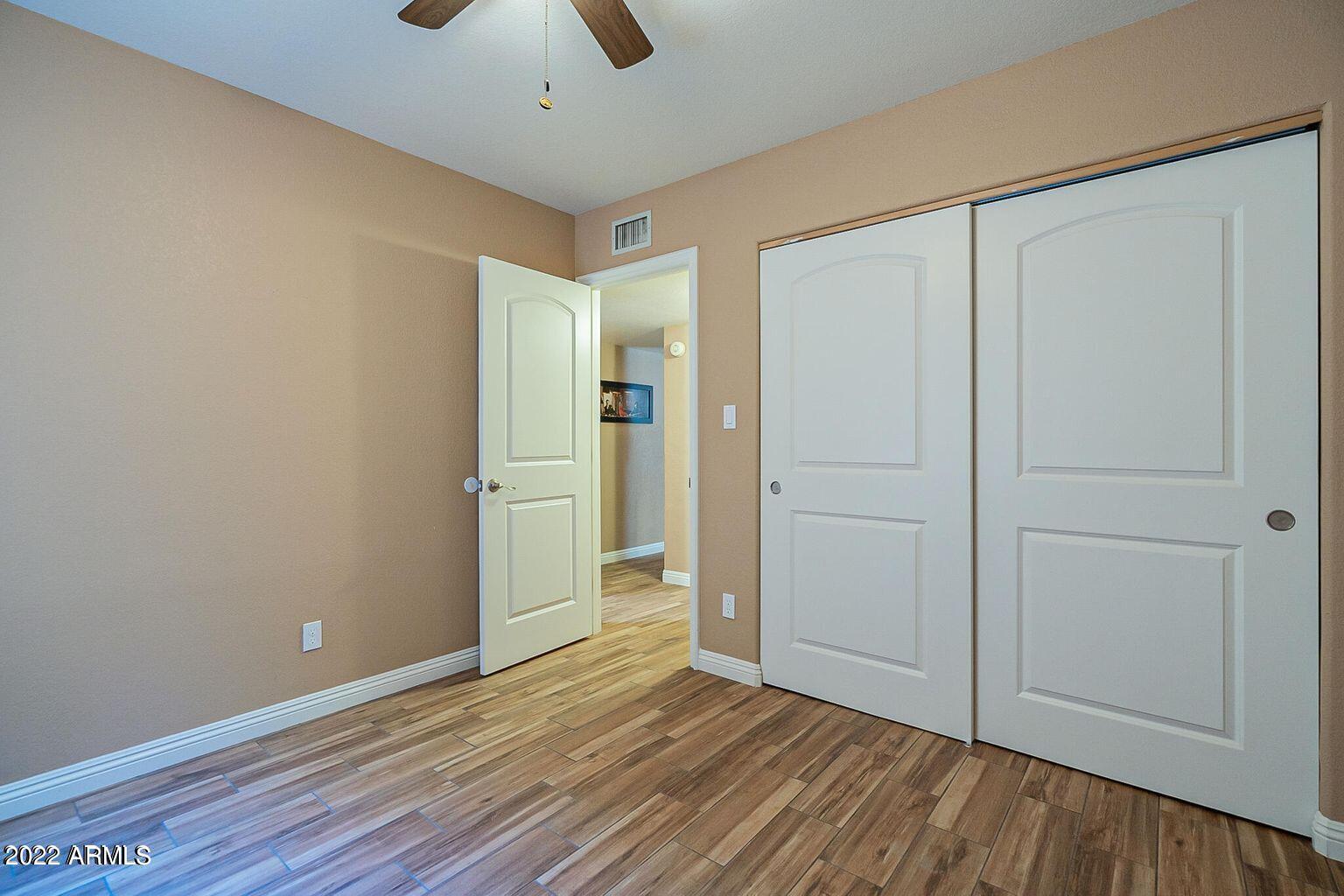 5032 W SAGUARO PARK Lane