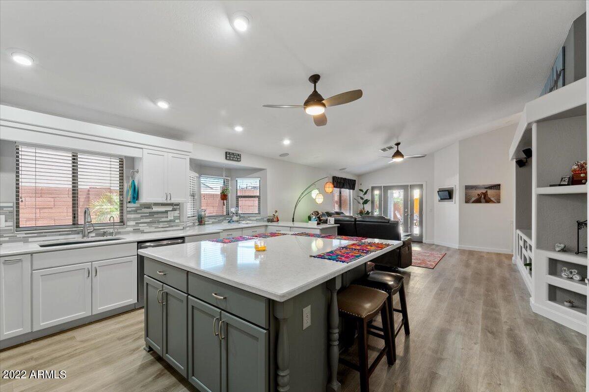 3285 E SANDY Way