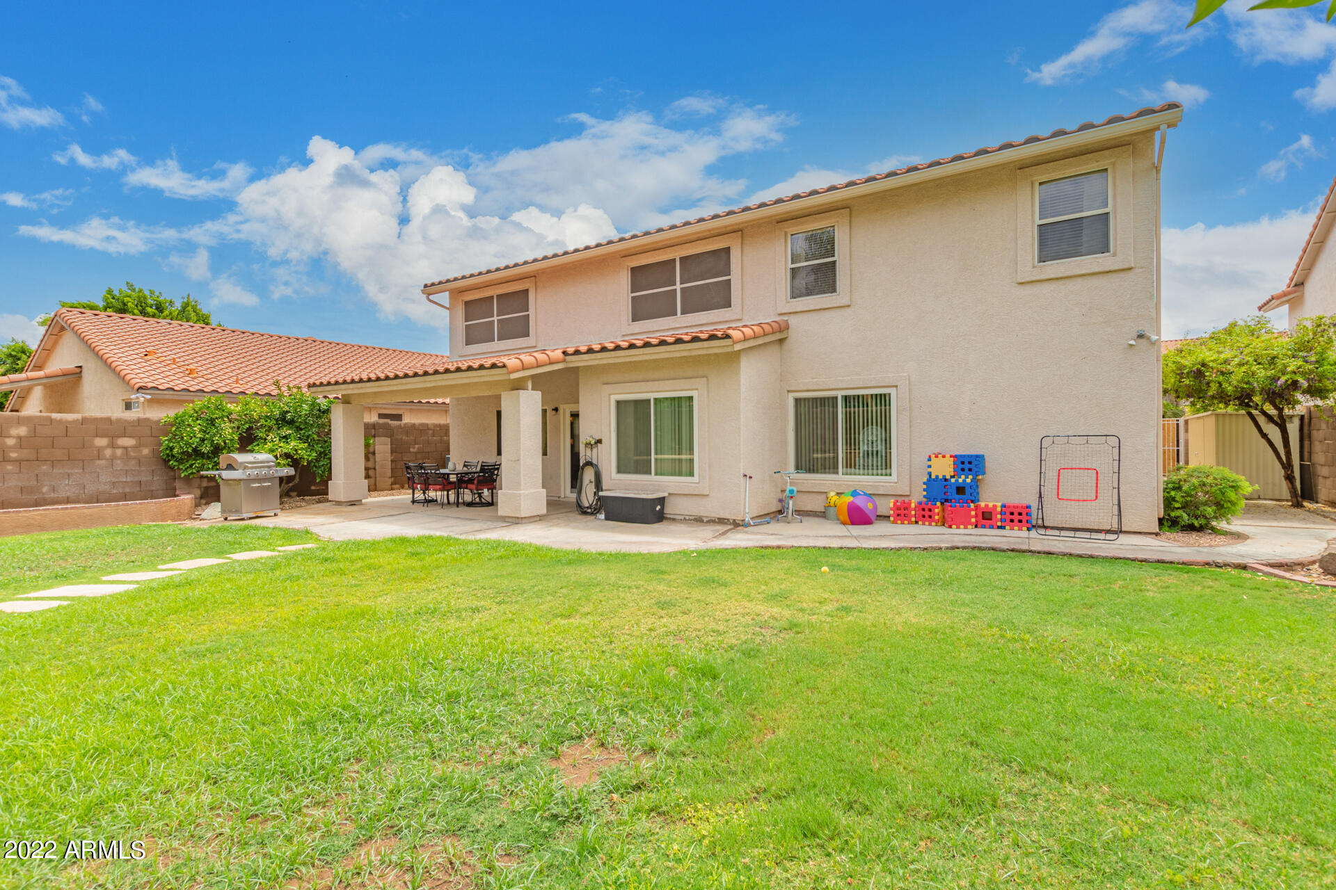 5766 W WINDROSE Drive