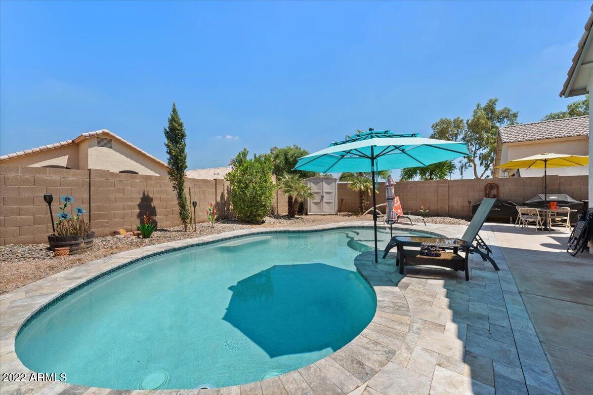 3322 W GARY Drive