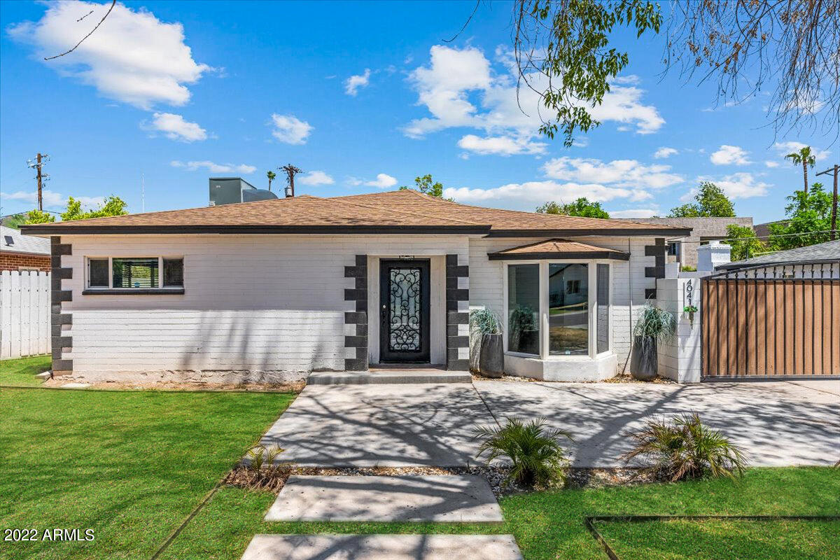 4041 N 40TH Place