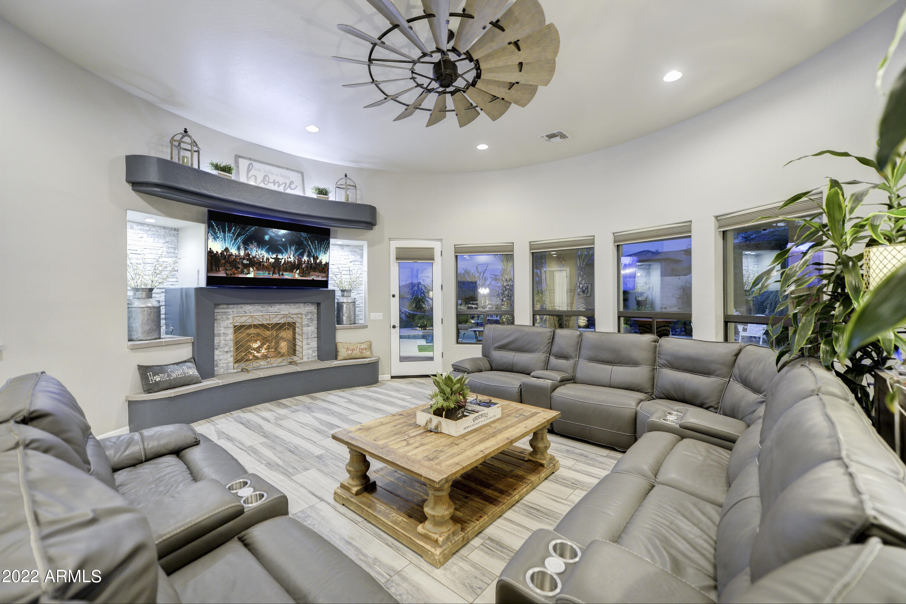 33909 N 3RD Drive