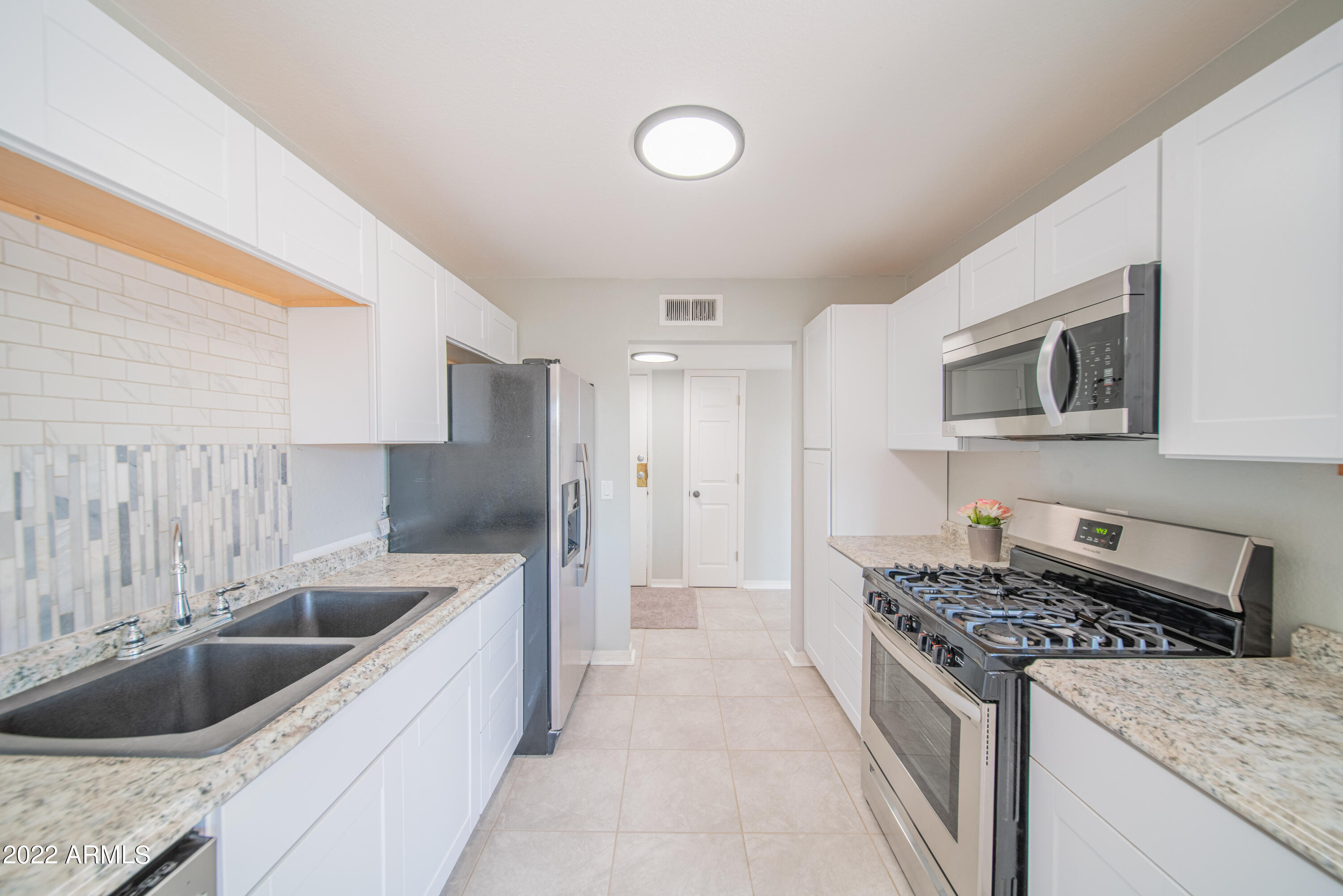 6767 N 7TH Street Unit: 211
