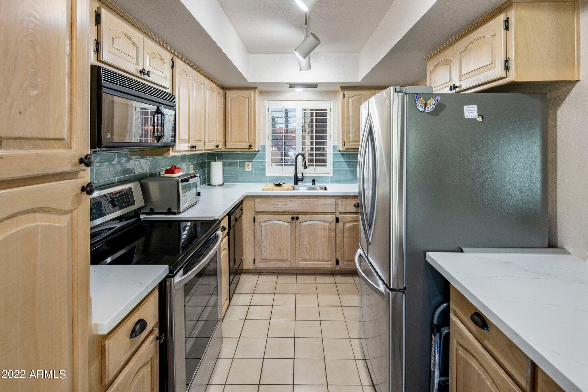18638 E MAZATZAL Circle