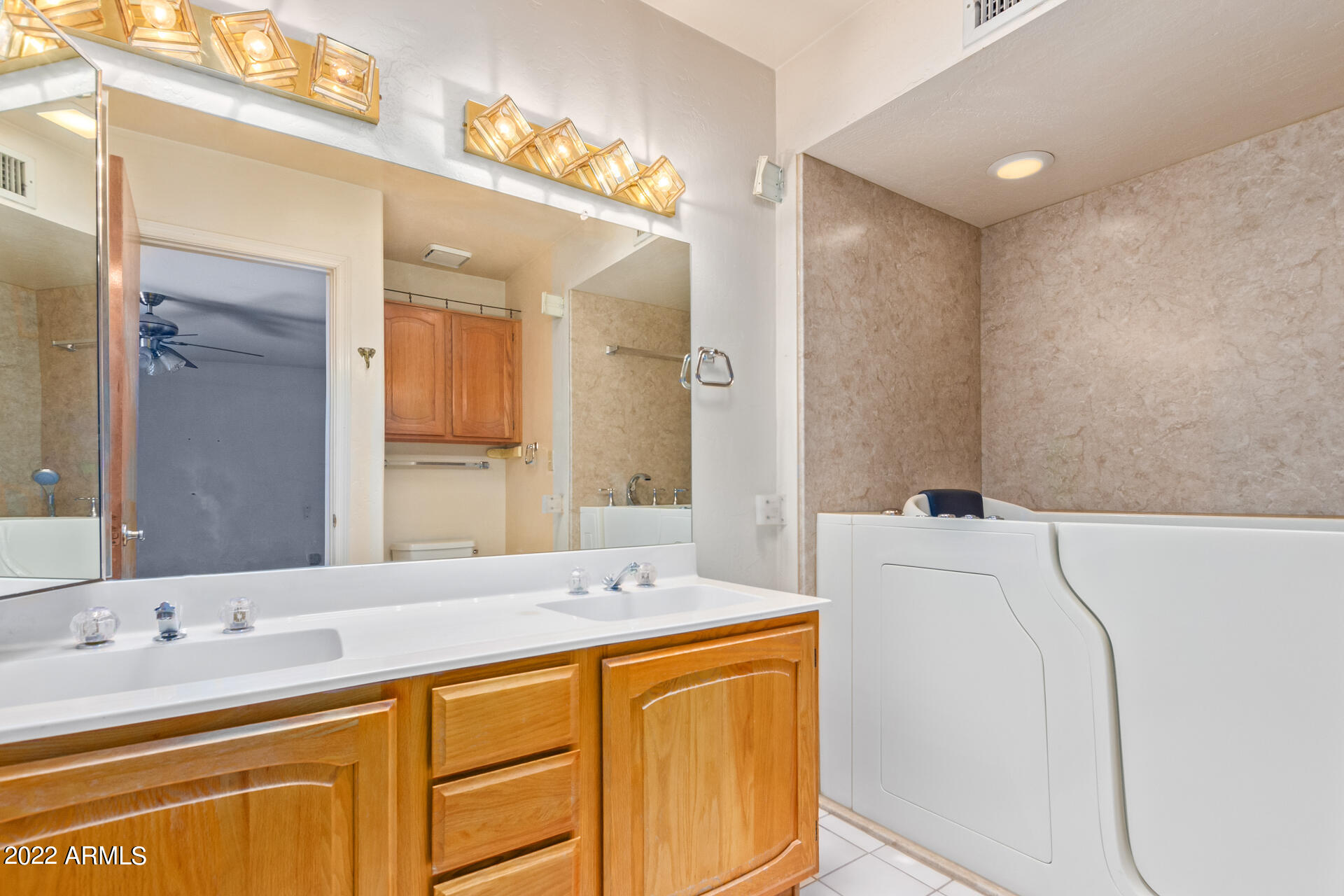 6223 N 12TH Street Unit: 24