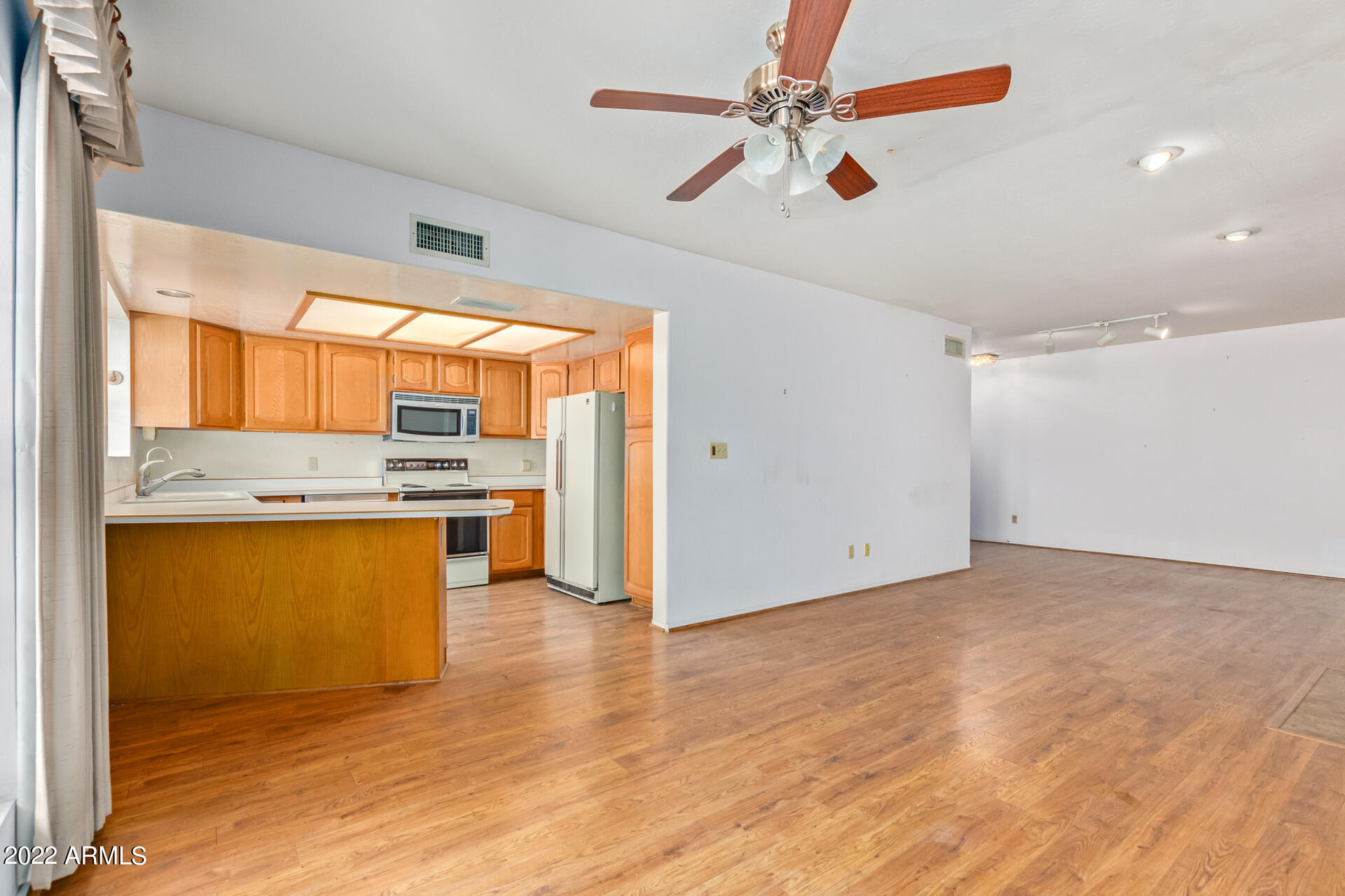 6223 N 12TH Street Unit: 24