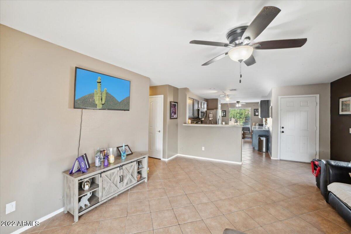 3206 S 79TH Drive