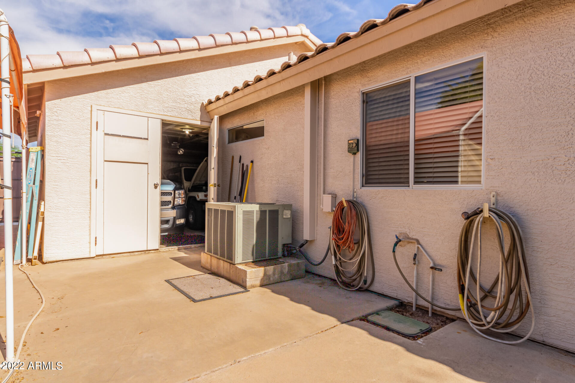 566 N PALO VERDE Street