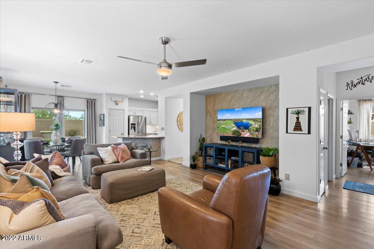 40132 N BRIDLEWOOD Court