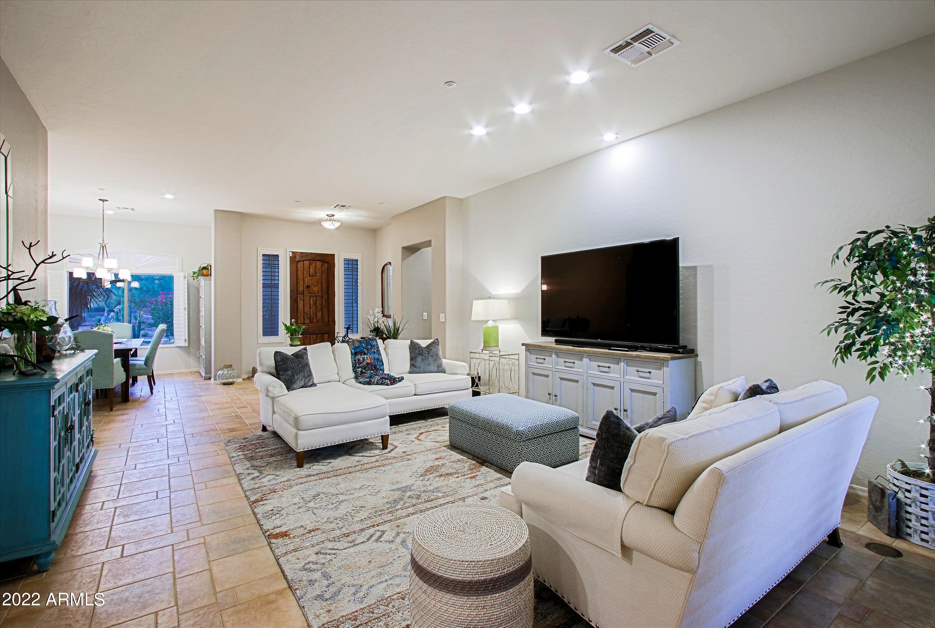 41646 N EMERALD LAKE Drive